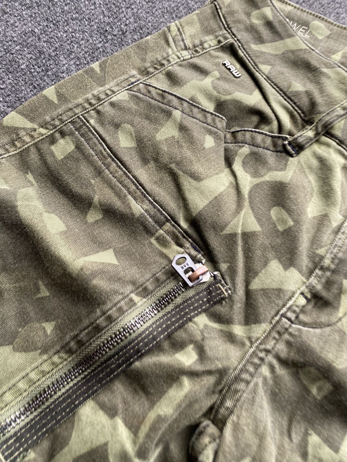 G-Star 🔥Opium Punk G Star Camo Cargo pants women 27 size rare Size 27" / US 4 / IT 40 - 18 Thumbnail