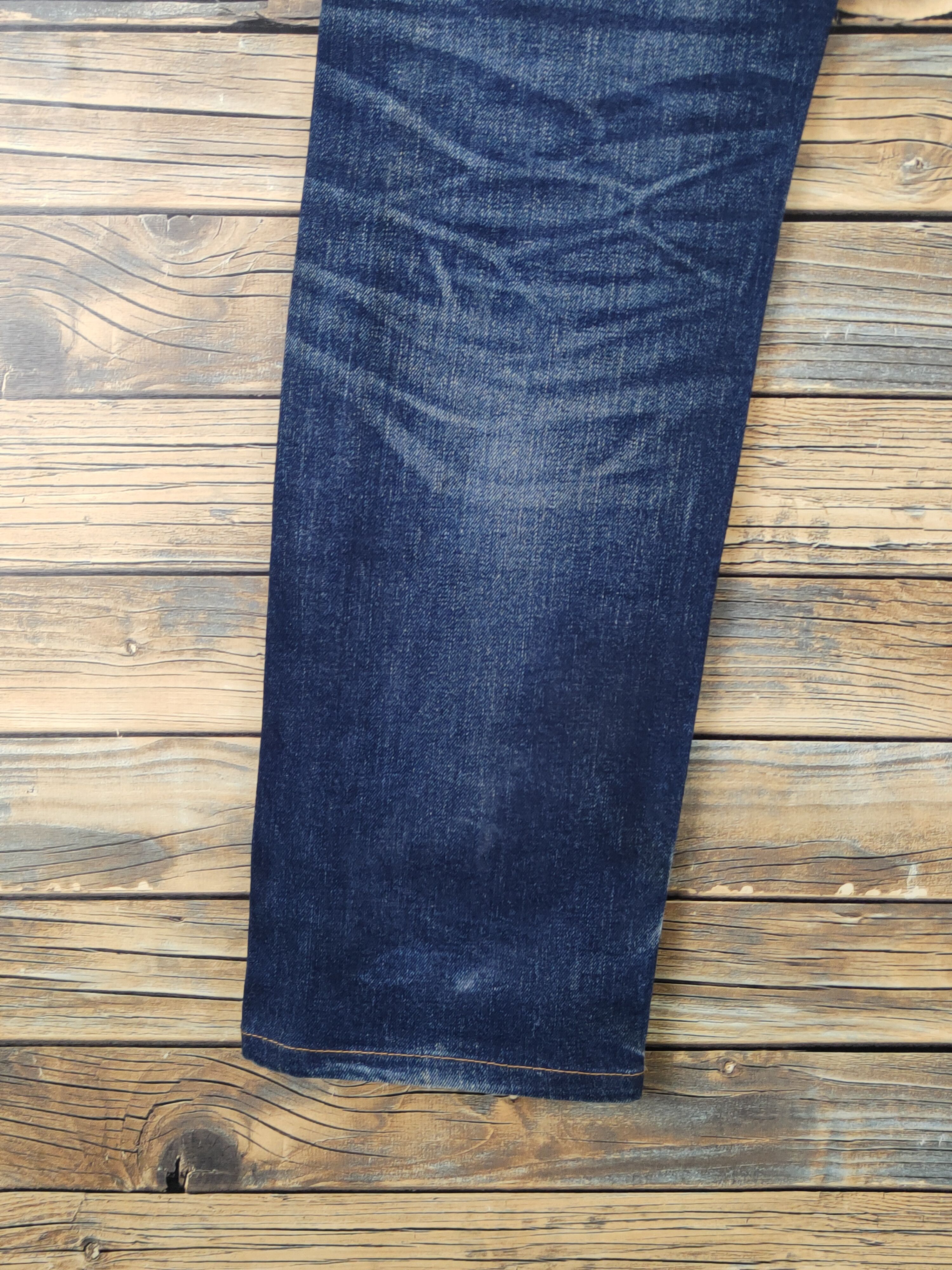 Levi's Levi's Dark Blue Distressed Ripped Jeans #W1401 Size US 31 - 9 Thumbnail