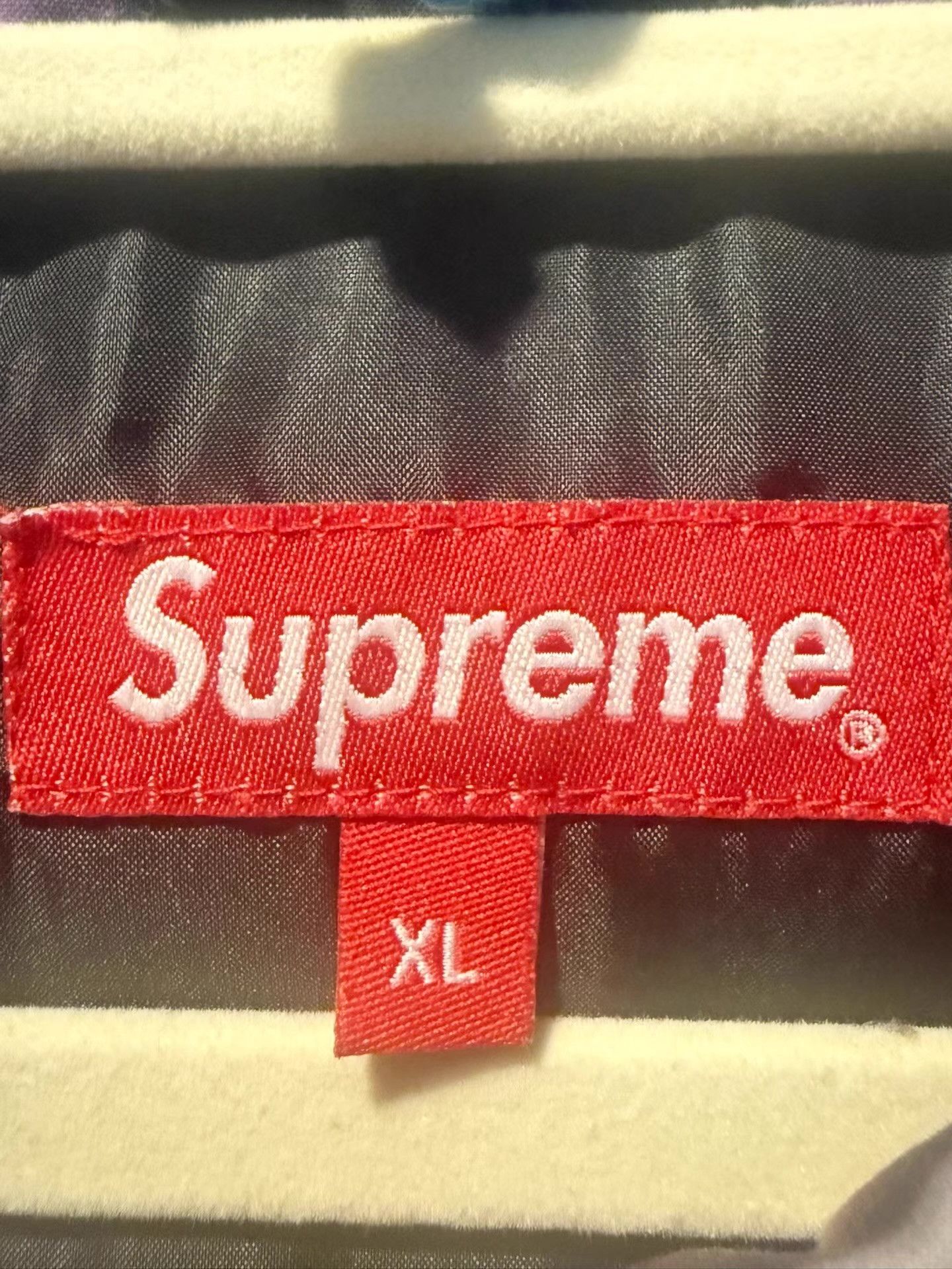 Supreme Supreme Casino Down Jacket Ｑ20 Size US XL / EU 56 / 4 - 3 Thumbnail