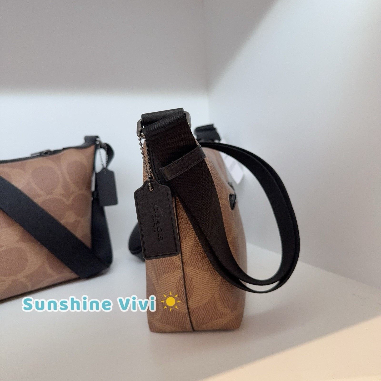 Coach NWT COACH Finn Crossbody Bag Signature CCG19 Tan/Black Size ONE SIZE - 5 Thumbnail