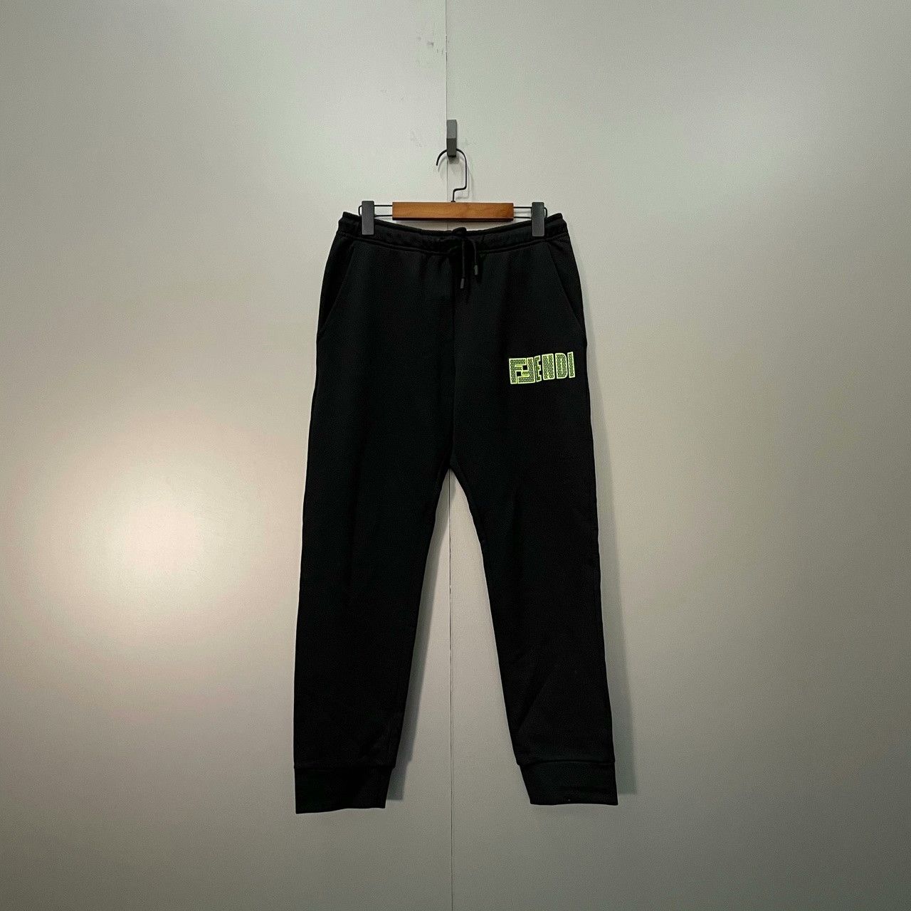 Fendi FENDI Logo Embroidered Sweatpants Size US 32 / EU 48 - 1 Thumbnail