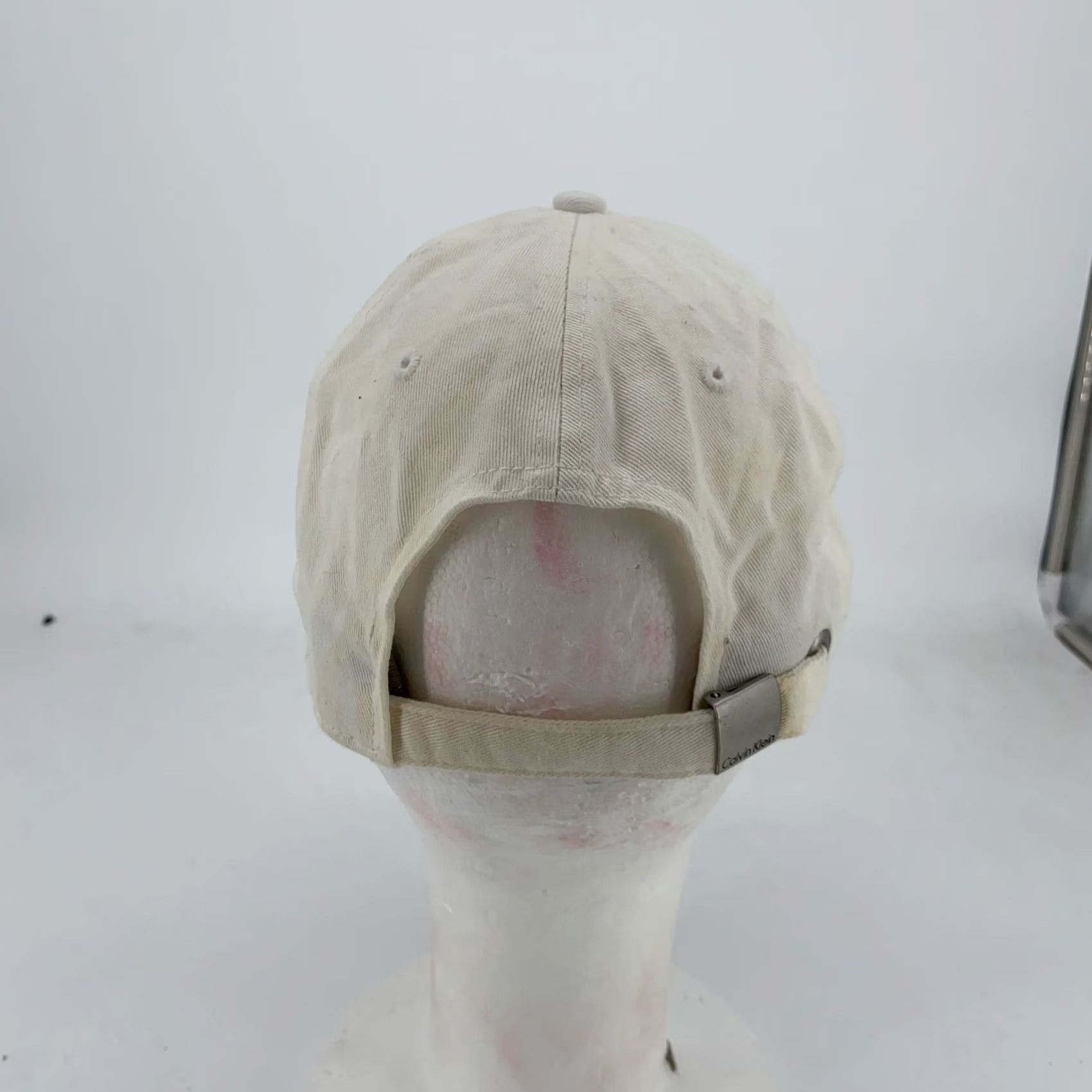 Calvin Klein Calvin Klein Hat Cap Strap Back One Size White Embroidered Mens Casual Cap Baseball Cap Size ONE SIZE - 3 Thumbnail
