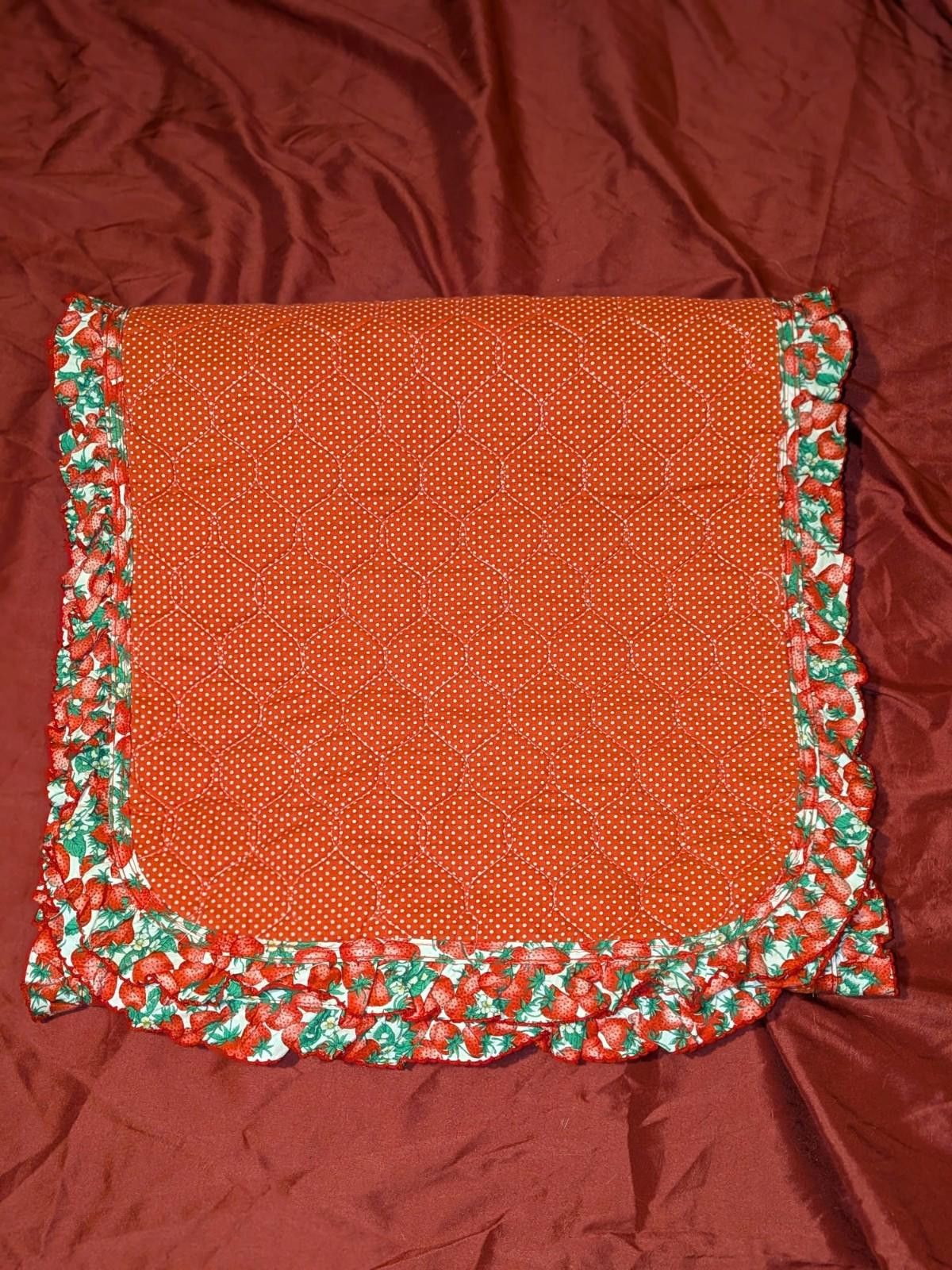 The Unbranded Brand VTG 60s Retro Strawberry Long Table Runner 70 Inches Size ONE SIZE - 3 Thumbnail