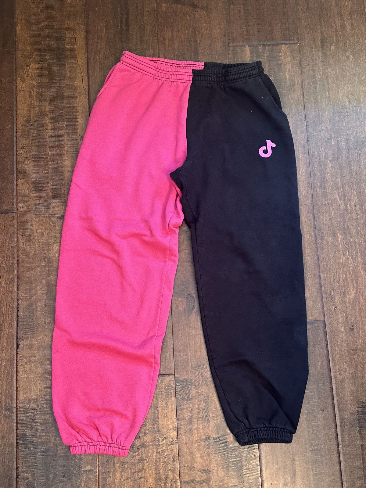 Other TikTok Sweatpants Two Tone Pink and Black Size 34" / US 12 / IT 48 - 1 Thumbnail