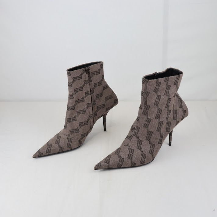 Balenciaga o1rshd1 BB Monogram Jacquard Knife Bootie in Dark Brown Size US 8 / IT 38 - 11 Thumbnail