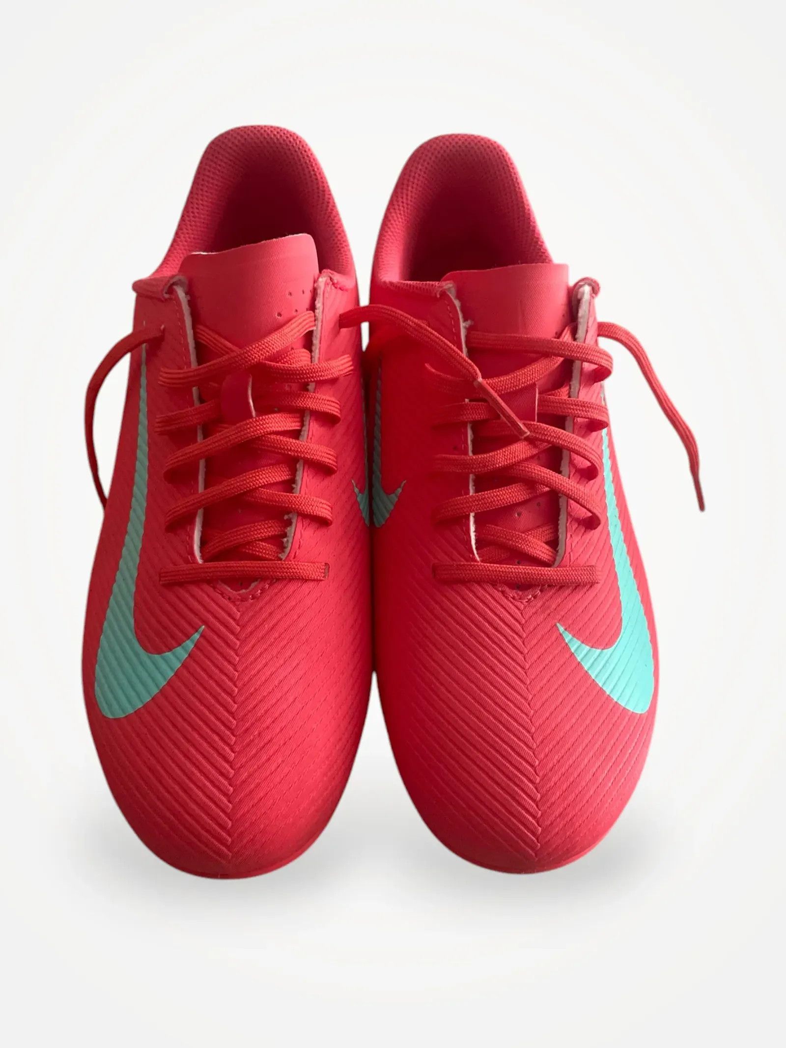 Nike Nike Shoes Size US 6.5 / EU 39-40 - 1 Thumbnail