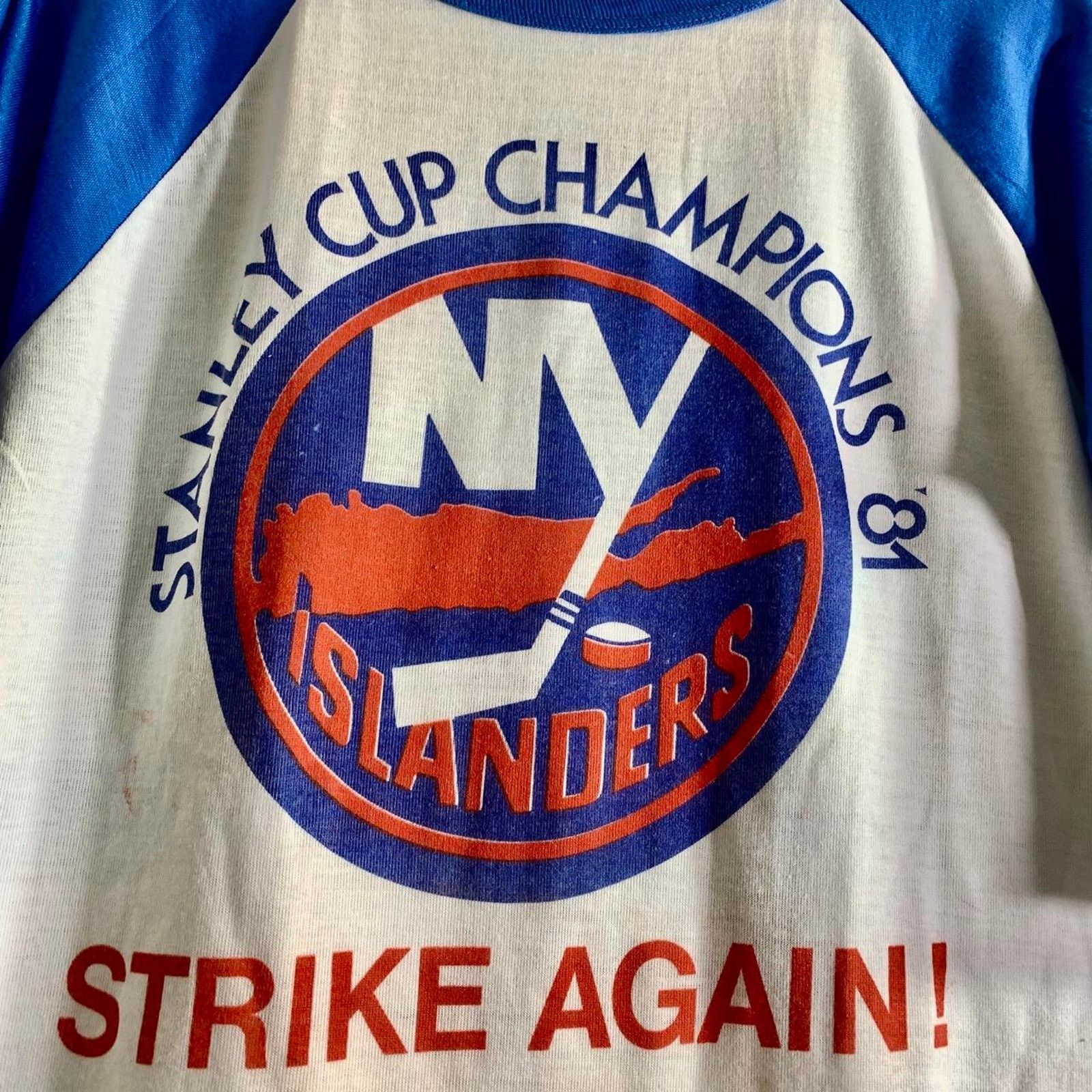 NHL 1981 NEW YORK ISLANDERS STANLEY CUP CHAMPIONS tee shirt XL Size US XL / EU 56 / 4 - 1 Thumbnail