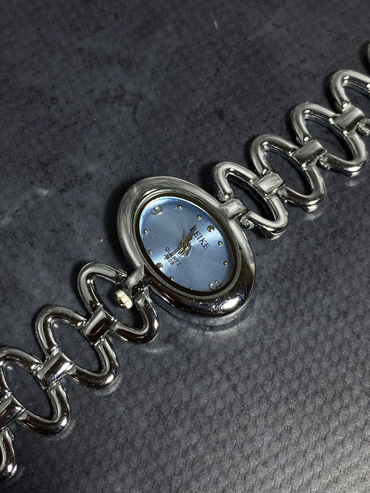 Jewelry Vintage Stainless Steel Quartz Watch | Timeless Design Size ONE SIZE - 6 Thumbnail