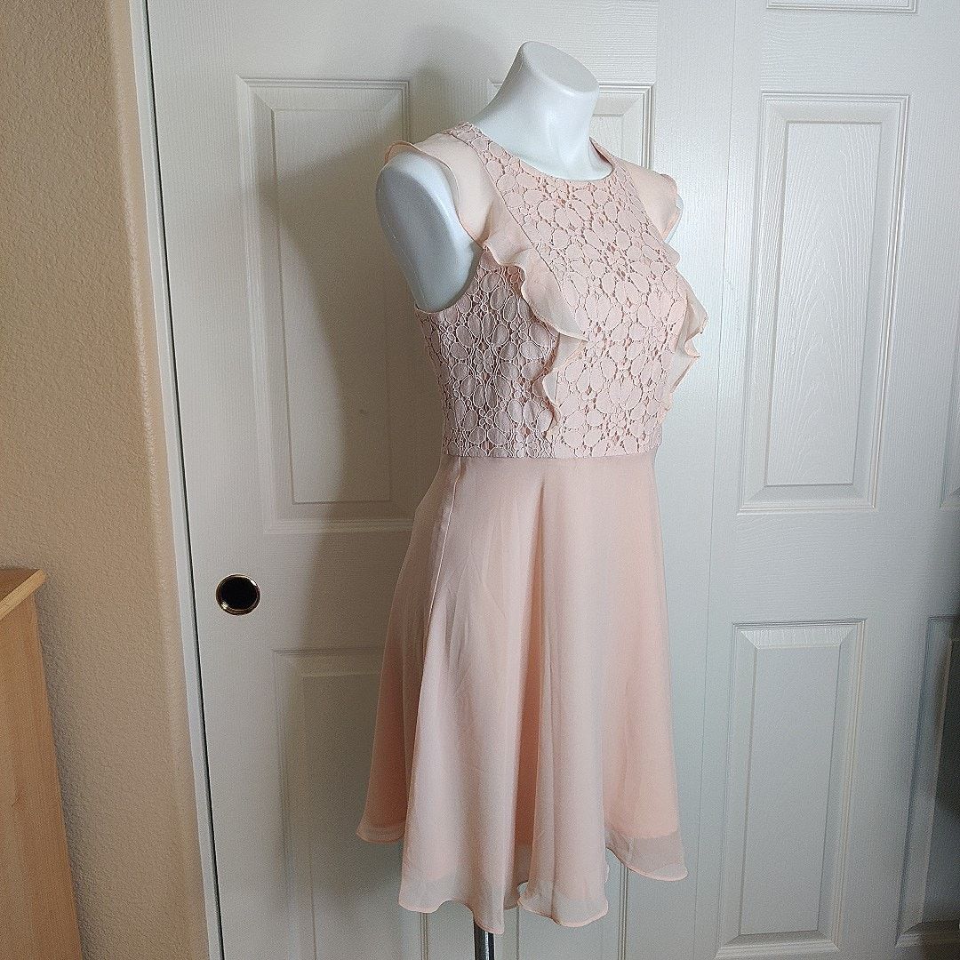 Nanette Lepore Nanette Lepore floral lace ruffle chiffon dresss sz 4 Size S / US 4 / IT 40 - 2 Thumbnail