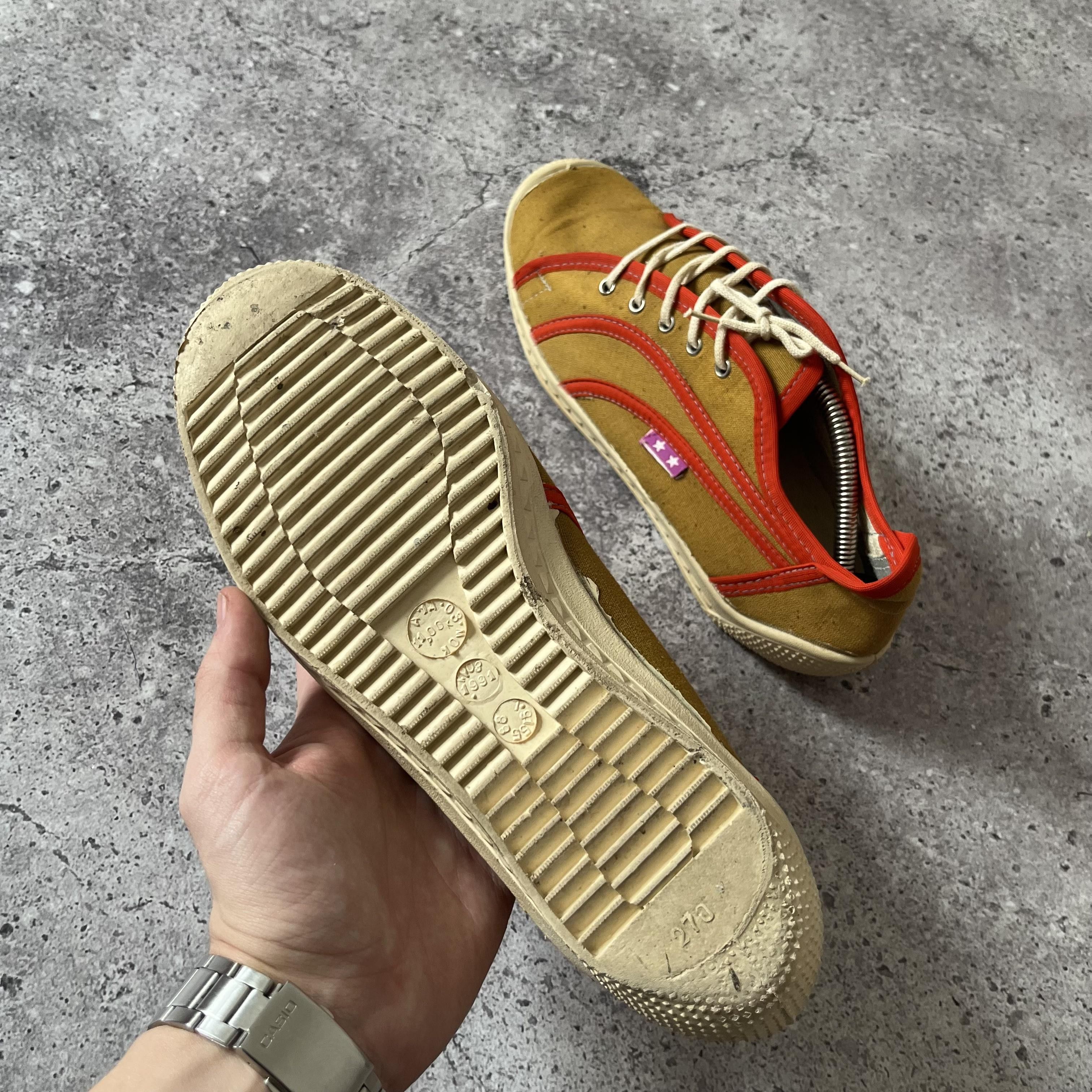 Vintage Vintage '91 Made in Ukraine Unique Sneakers Size US 9 / EU 42 - 10 Thumbnail
