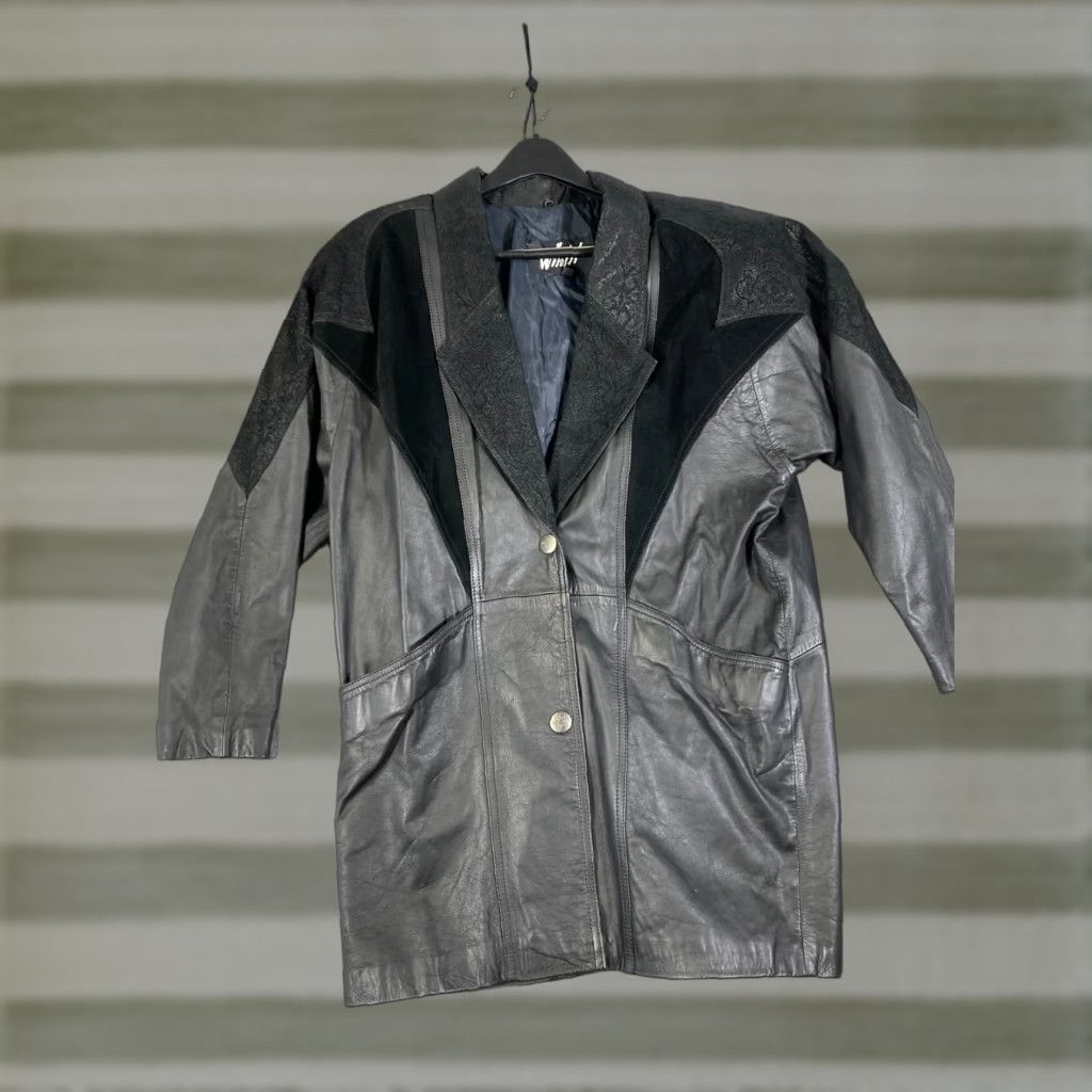 Vintage Winlit Genuine Leather Coat Womens M Black Paisley Snap Front Lined Notch Lapel Long Sleeve Coat Mens Womens Size M / US 6-8 / IT 42-44 - 1 Thumbnail