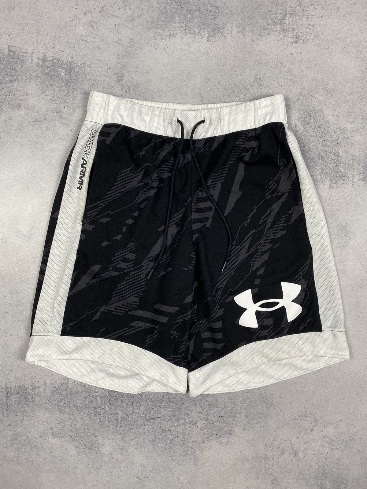 Under Armour Under Armour Big Logo Shorts Size M Size US 32 / EU 48 - 2 Thumbnail