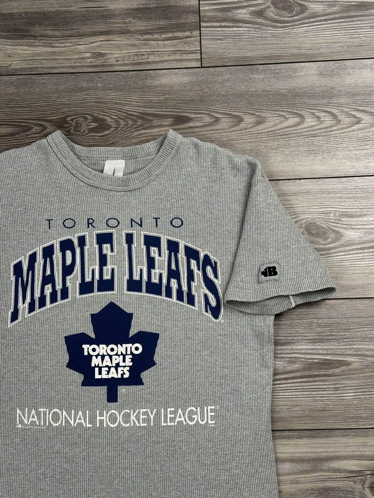 NHL Vintage 90’s Toronto Maple Leafs Waffle Knit T Shirt Size US M / EU 48-50 / 2 - 3 Thumbnail