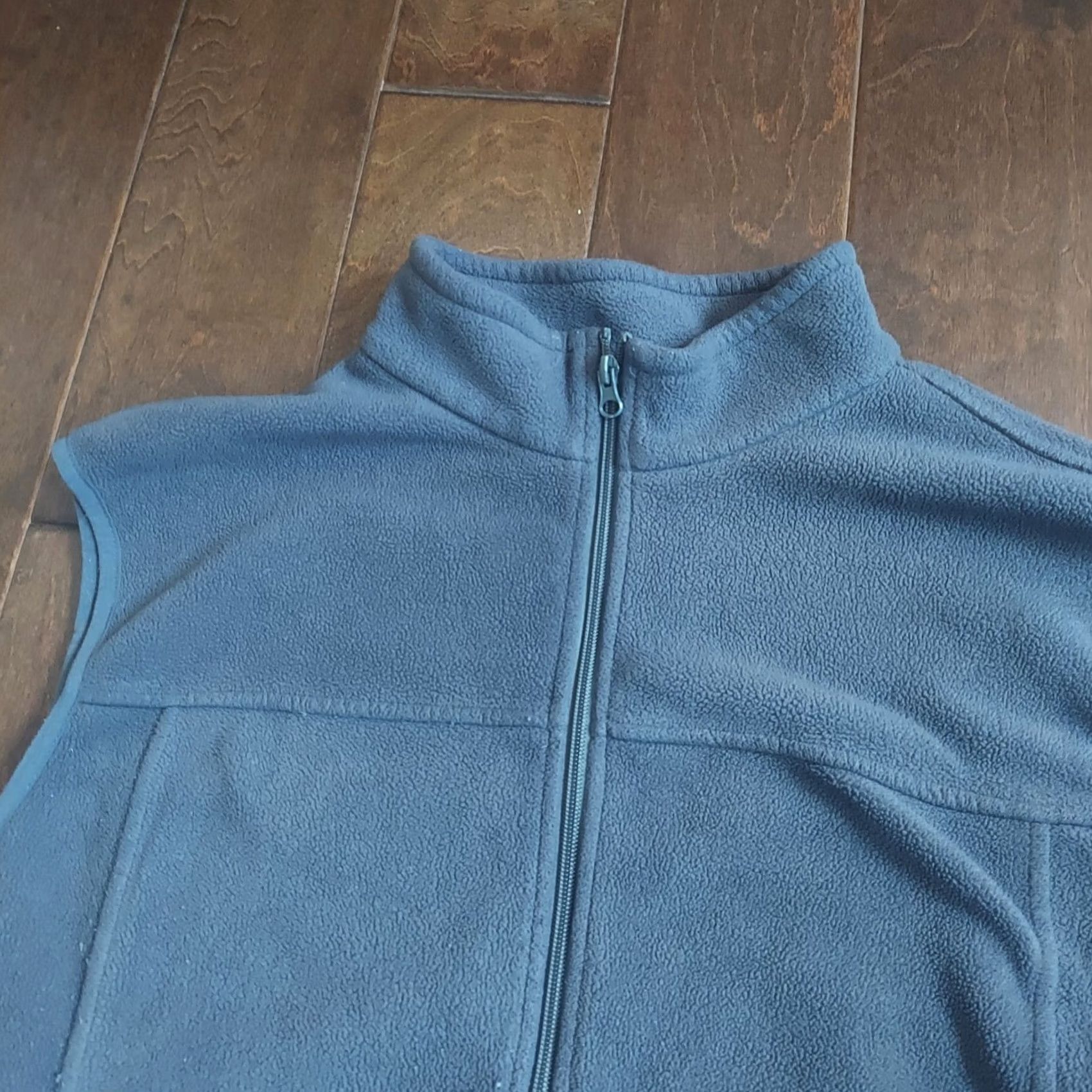 Bass Pro Shops Bass Pro Shops Vest Mens Sleeveless Gray Fleece Full Zip Front XL, Pockets, Thermal, Outdoor Fishing, Regular Fit, Polyester, China, Casual, Travel Size US XL / EU 56 / 4 - 5 Thumbnail