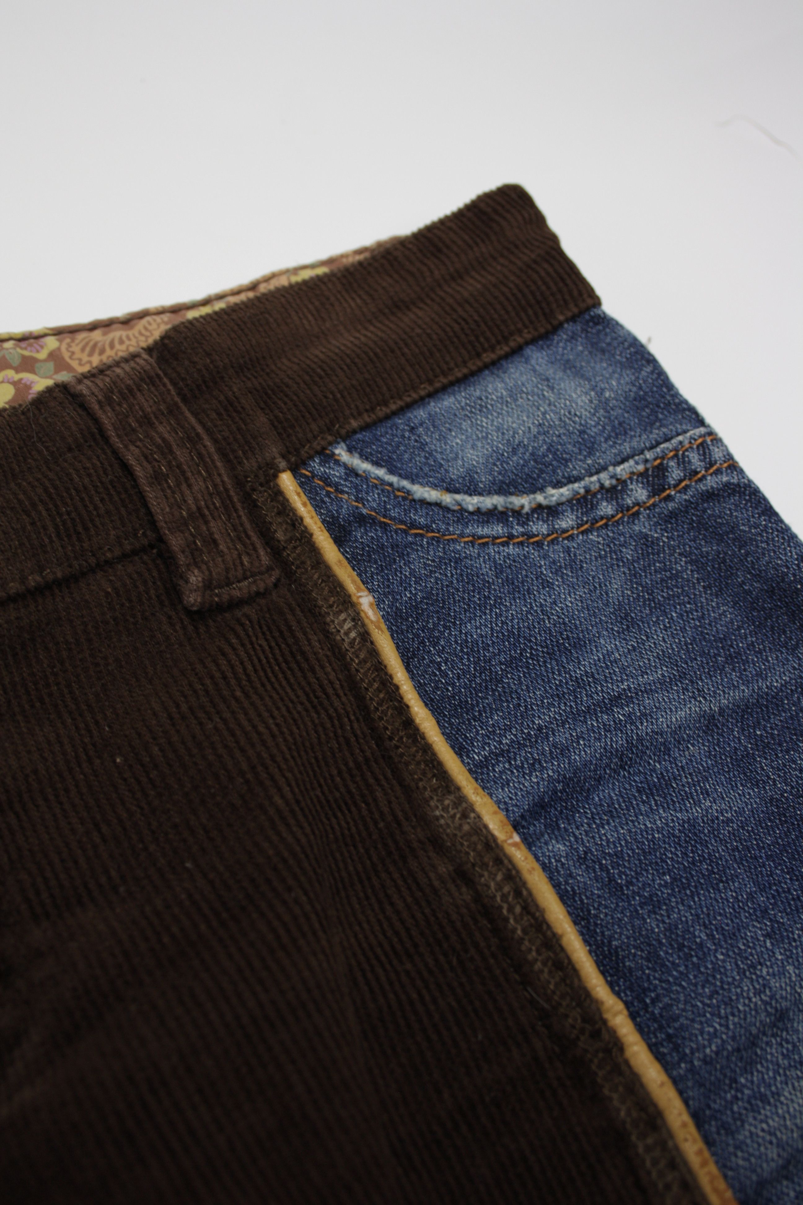 Dolce & Gabbana × Vintage Dolce & Gabbana Y2K Denim Corduroy Shorts Size 28" / US 6 / IT 42 - 8 Thumbnail