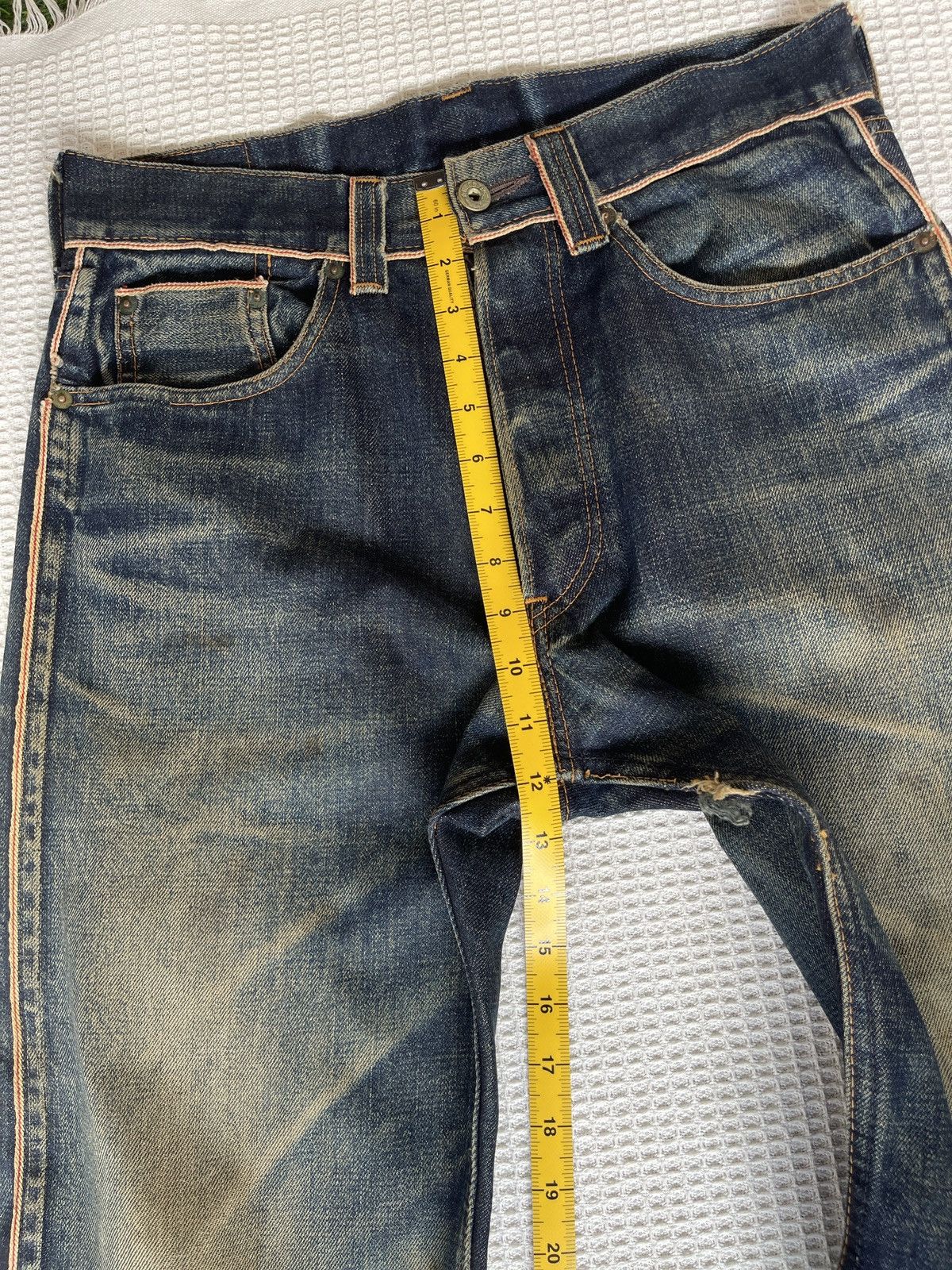 Nepenthes VINTAGE90s🔥HOGGS NEPENTHES NEEDLES🔥Thrashed Selvedge Jeans Size US 32 / EU 48 - 9 Thumbnail