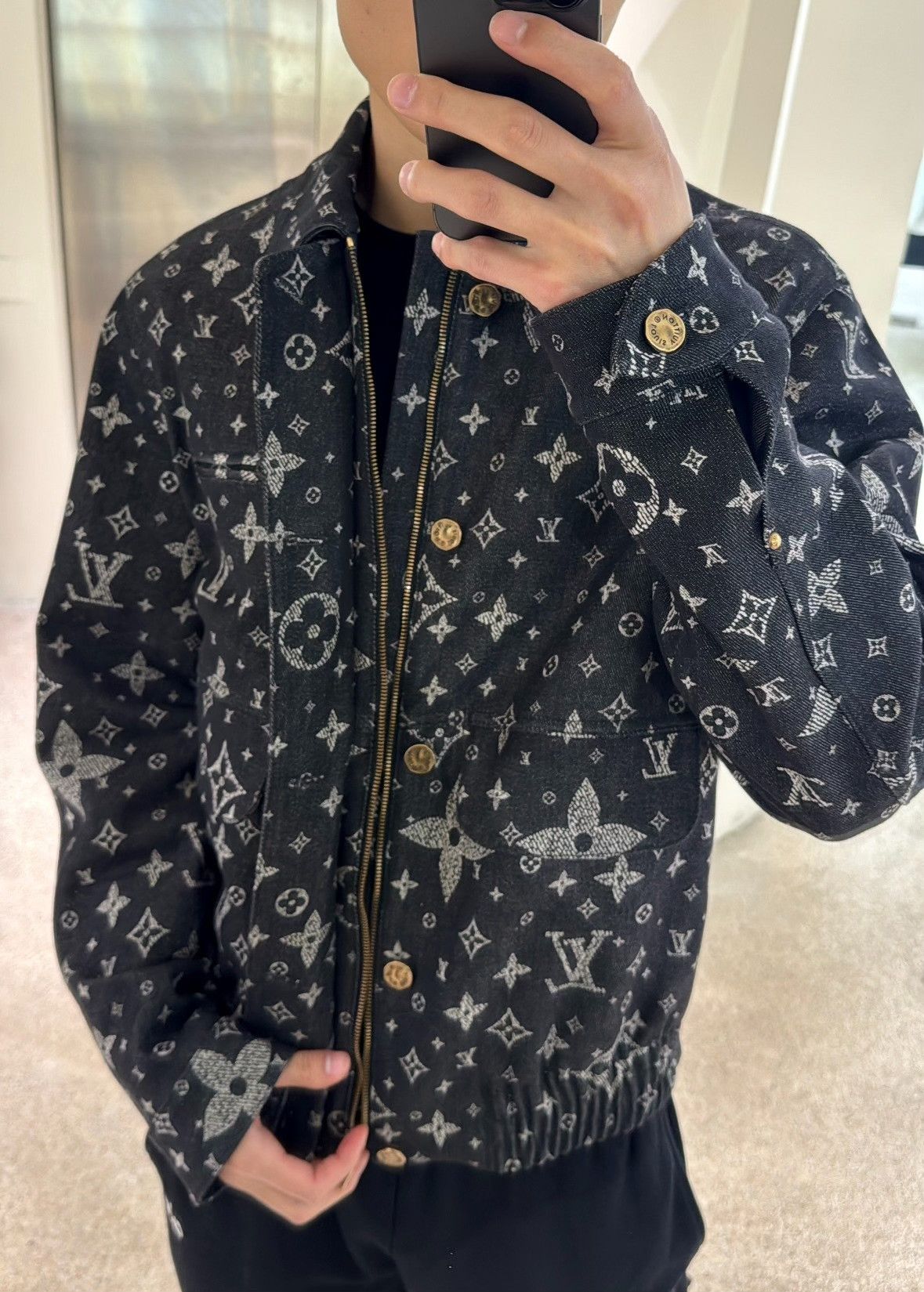 Louis Vuitton Louis Vuitton Retro Light Jacket s Men Size US S / EU 44-46 / 1 - 1 Thumbnail