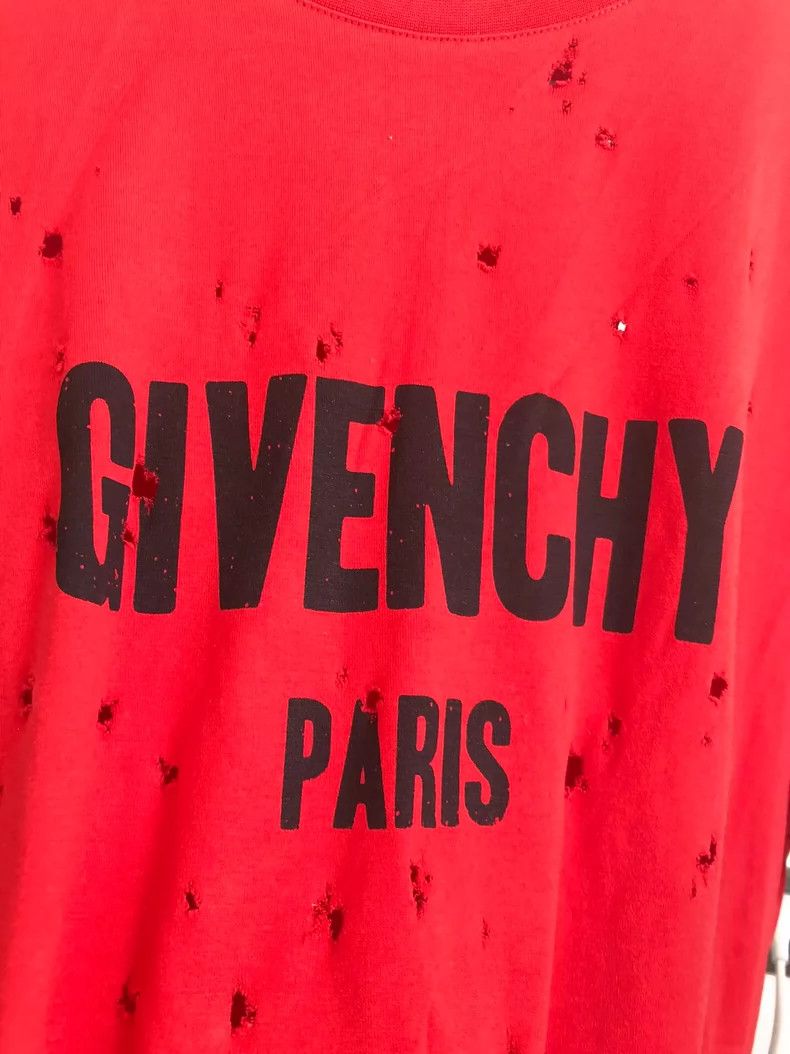 Givenchy Givenchy Ripped Short Sleeve T-Shirt, Made in Portugal Size US XS / EU 42 / 0 - 4 Thumbnail