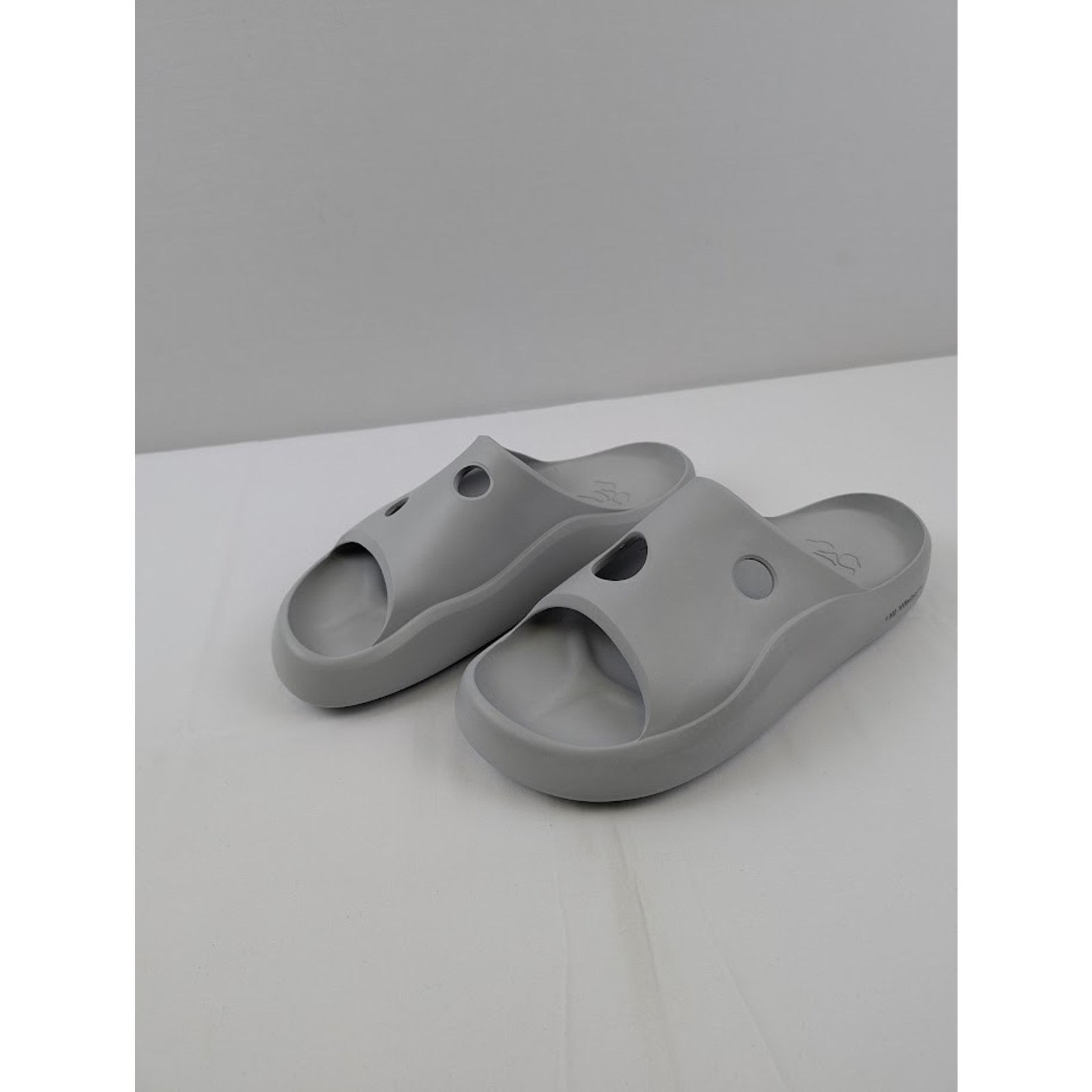 Off-White o1rshd1 Q: 3 / Meteor Padded Slider in Light Grey Size US 10 / EU 43 - 12 Thumbnail