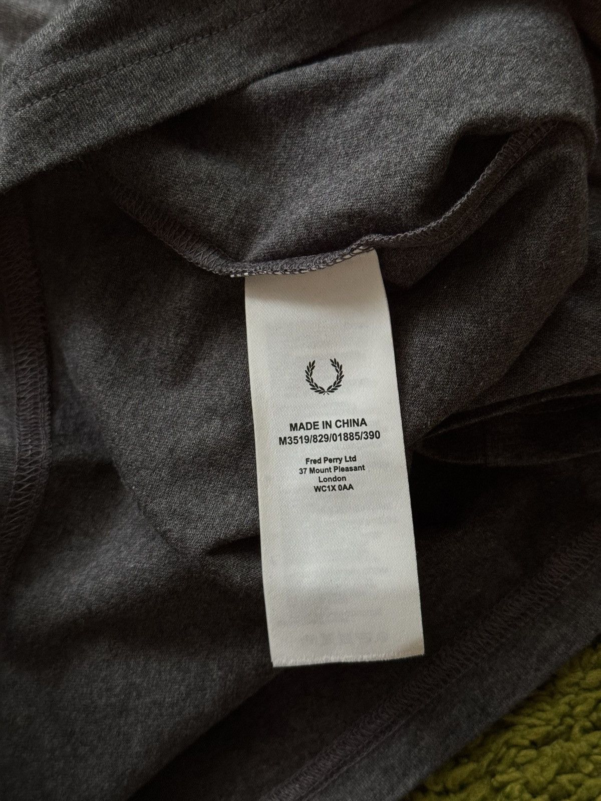 Designer × Fred Perry Fred Perry NWT knit logo minimalist t-shirt Size US S / EU 44-46 / 1 - 6 Thumbnail