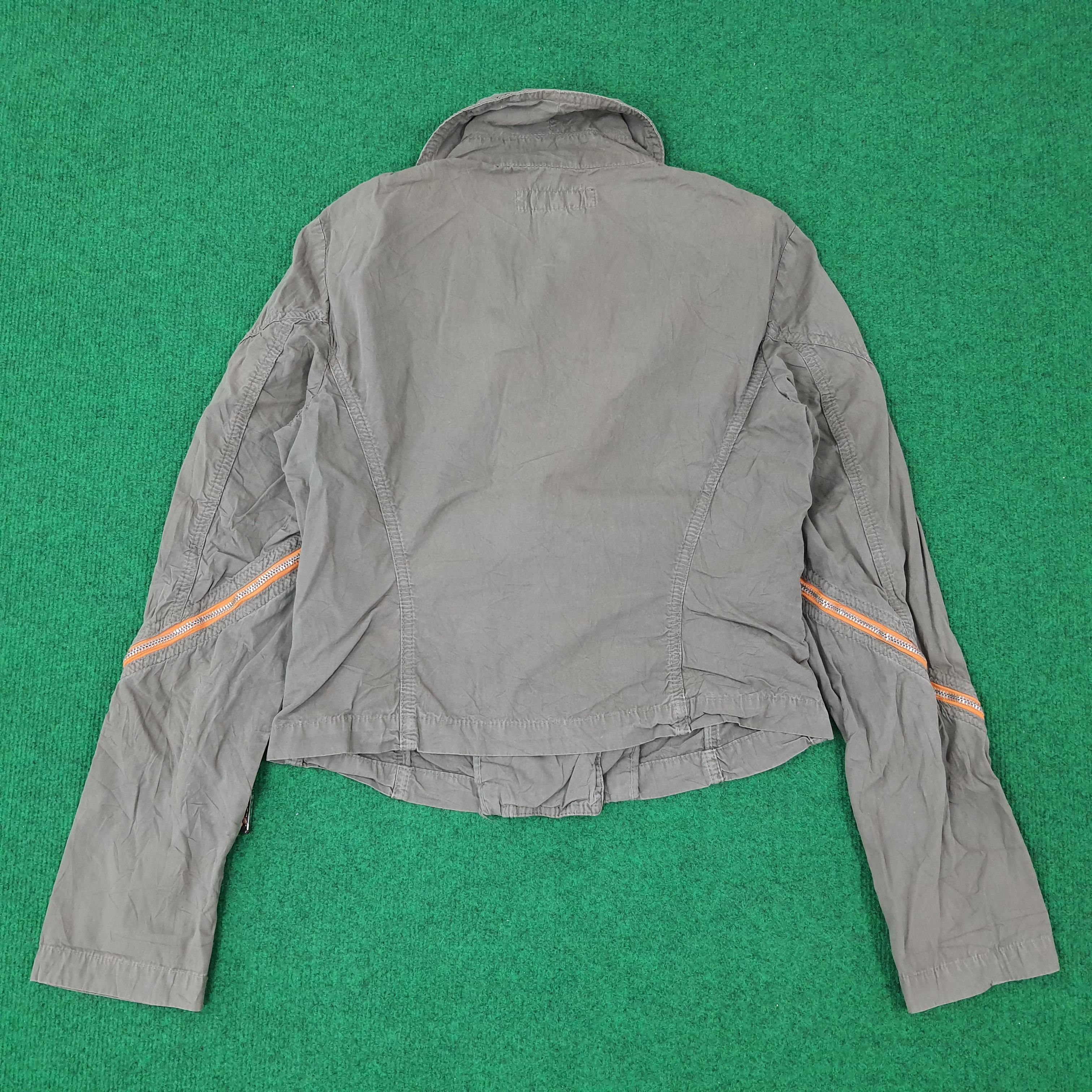Versace Jeans Couture × Vintage Vintage Versace Jeans Couture Jacket C221N2 Size XS / US 0-2 / IT 36-38 - 3 Thumbnail