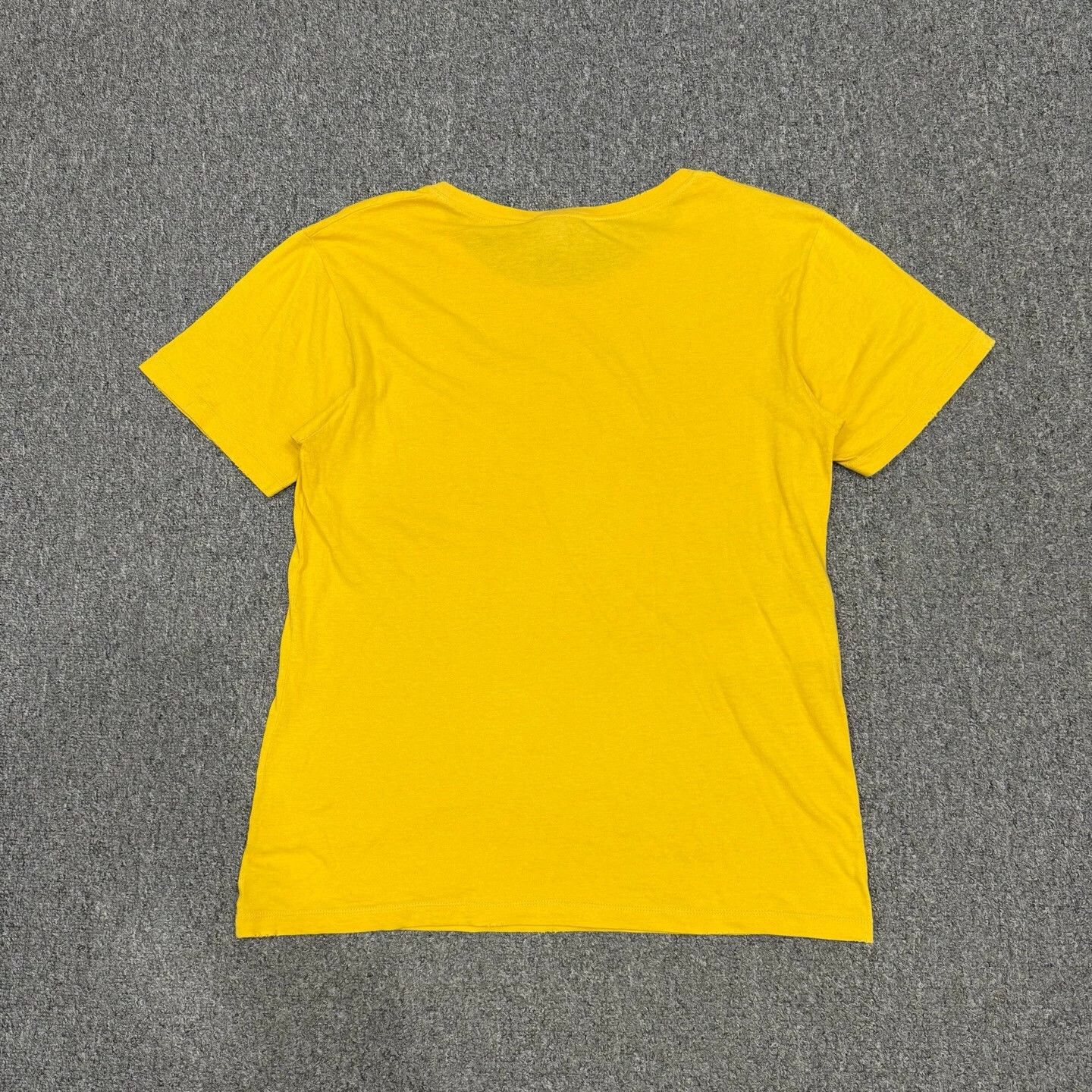 Gucci Gucci Yellow Logo Print Distressed Tee XS 95 New Size XS / US 0-2 / IT 36-38 - 2 Thumbnail