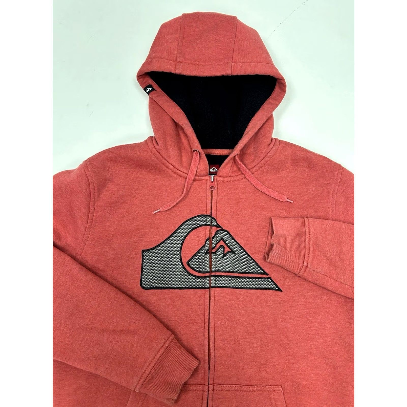 Quiksilver VINTAGE Quiksilver Hoodie Sweatshirt Red Size Small 00s Fleece Zip Boarding Brand Size US S / EU 44-46 / 1 - 2 Thumbnail