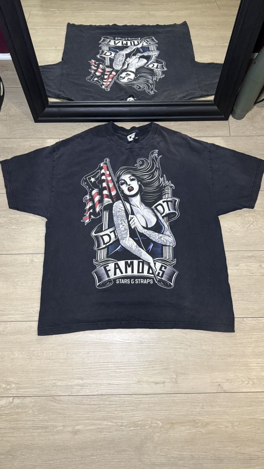 Ed Hardy Vintage / Y2K Famous Stars And Straps Girl Pin Up USA Shirt Size US XXL / EU 58 / 5 - 1 Thumbnail