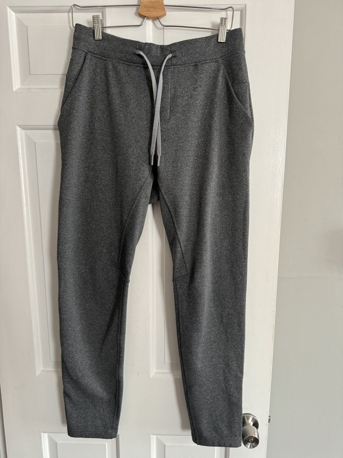 Lululemon Lululemon Sweatpants Size US 32 / EU 48 - 1 Thumbnail