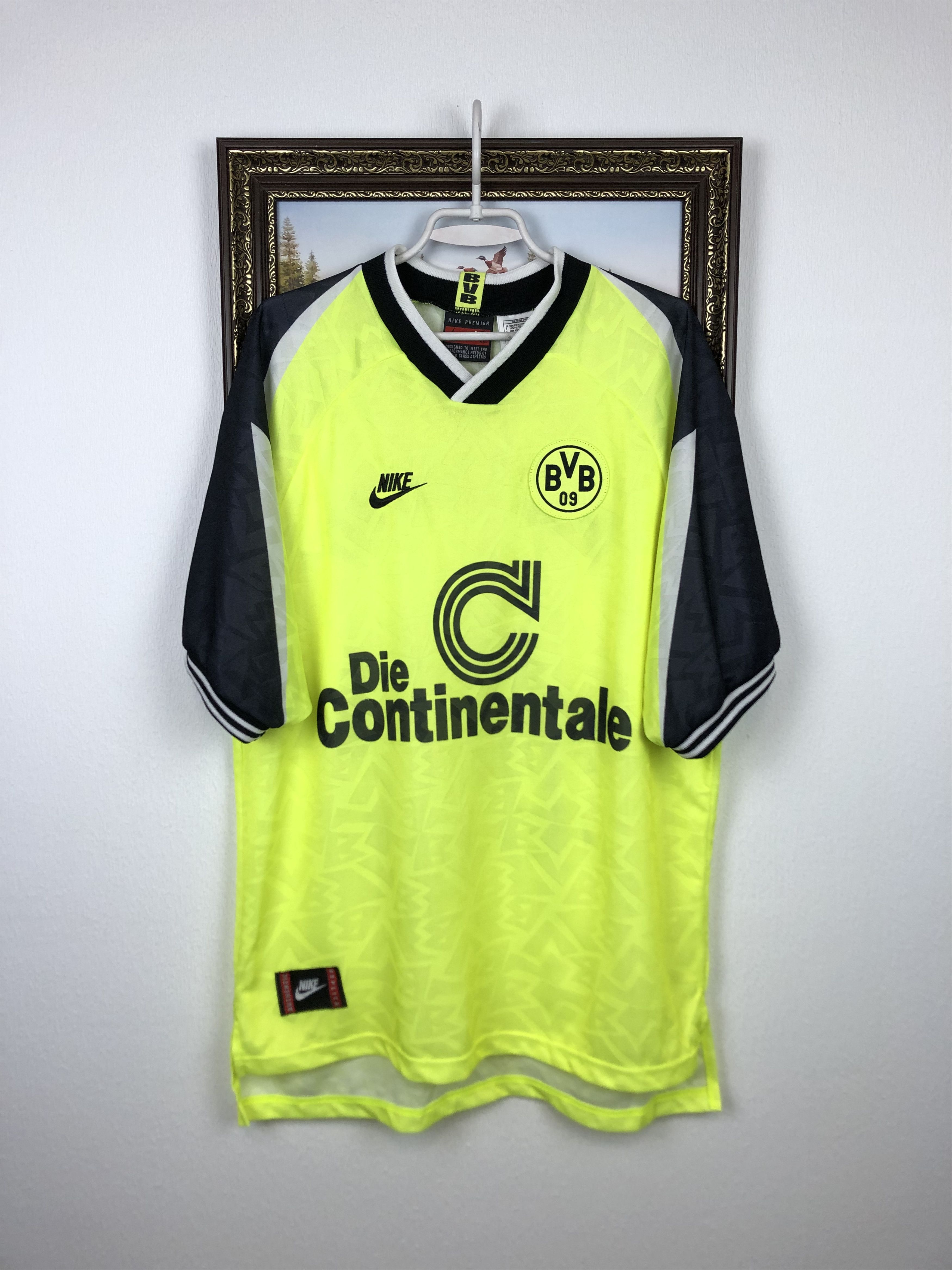 Nike Borussia Dortmund football shirt 1996 Nike Deutscher Tee Size US XXL / EU 58 / 5 - 1 Thumbnail