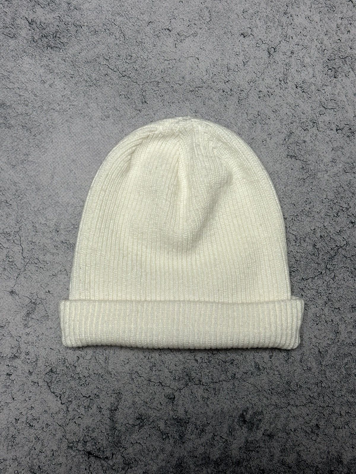 Lacoste Vintage Lacoste Chemise Logo Beanie Hat Size ONE SIZE - 8 Thumbnail