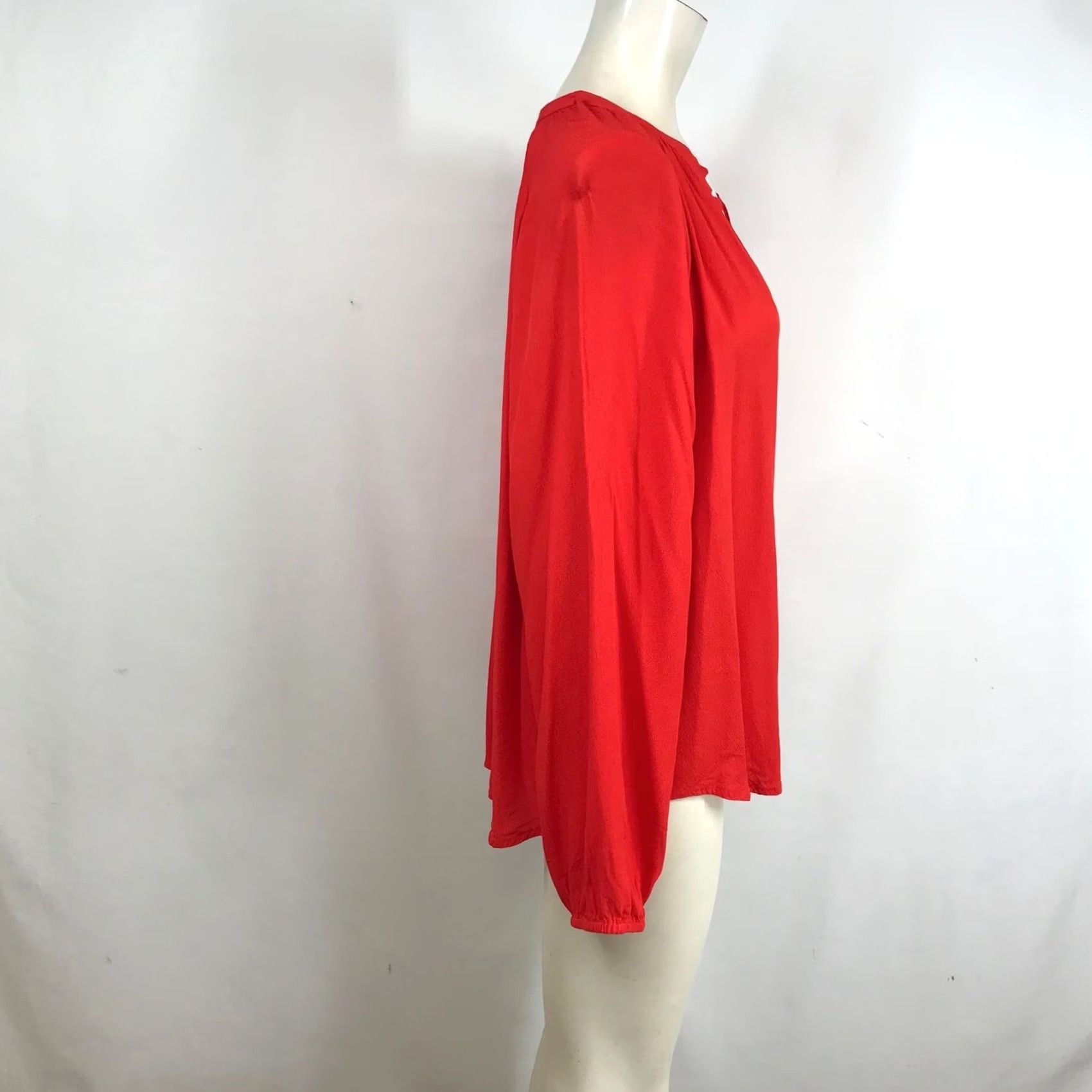J.Crew J.Crew Womens XL Red Long Sleeve Henley Blouse Button Front Viscose Top Size XL / US 12-14 / IT 48-50 - 4 Thumbnail
