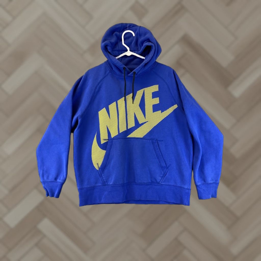 Nike VINTAGE Nike Hoodie Swoosh Pullover Mens L Blue 75-1 Center Swoosh Front Pocket Athletic Gym Training American Sports Size US L / EU 52-54 / 3 - 1 Thumbnail
