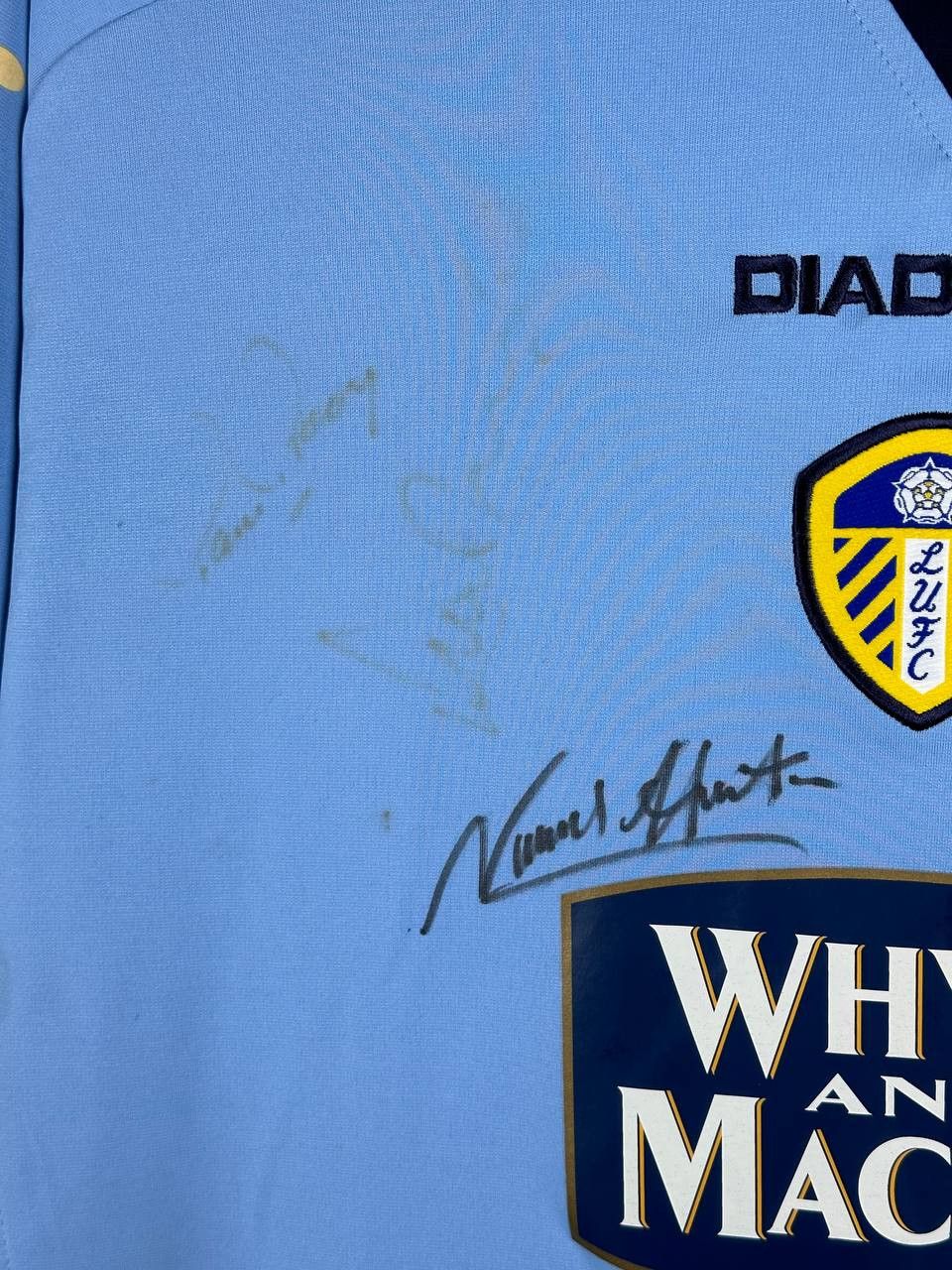 Diadora Signed Diadora Leeds United 2005 2006 Soccer Jersey Football Size US L / EU 52-54 / 3 - 4 Thumbnail