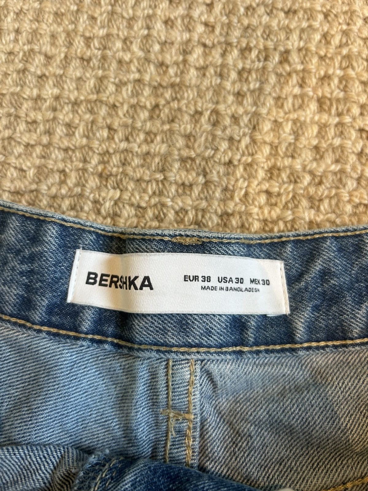 Bershka Blue denim bershka jorts Size US 29 - 4 Thumbnail