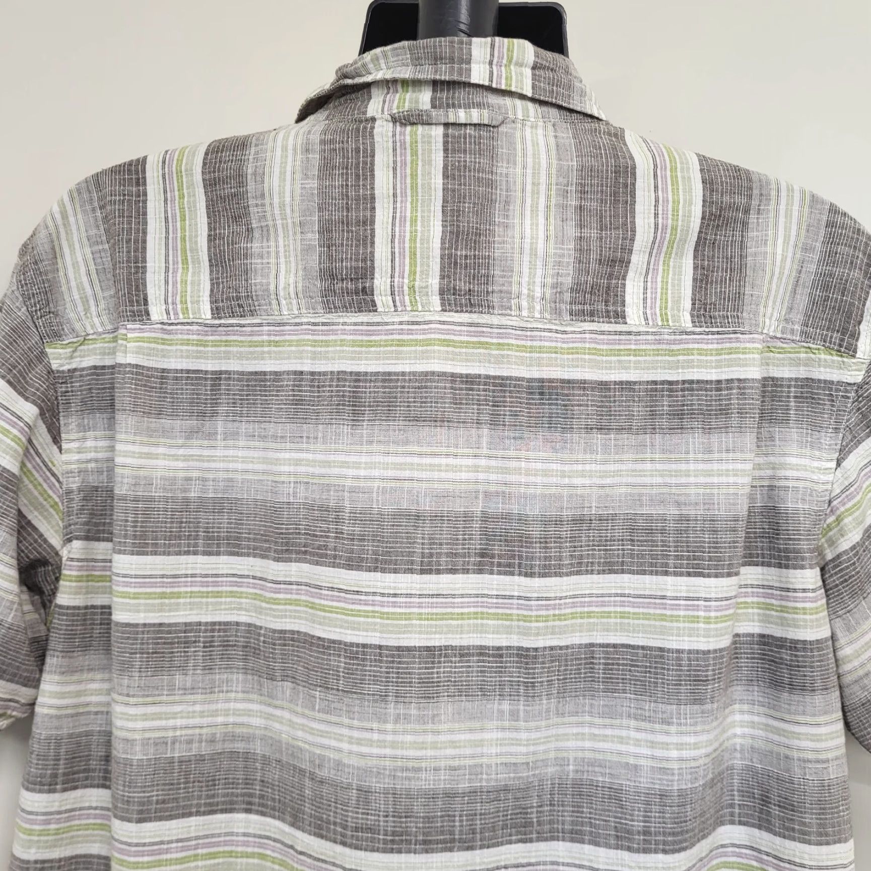 Vintage Columbia Shirt Men XL Gray/White/Lime Green Striped Cotton Button Down Shirt - Button-Up, Short Sleeve, Classic Outdoor Workwear Size US XL / EU 56 / 4 - 6 Thumbnail