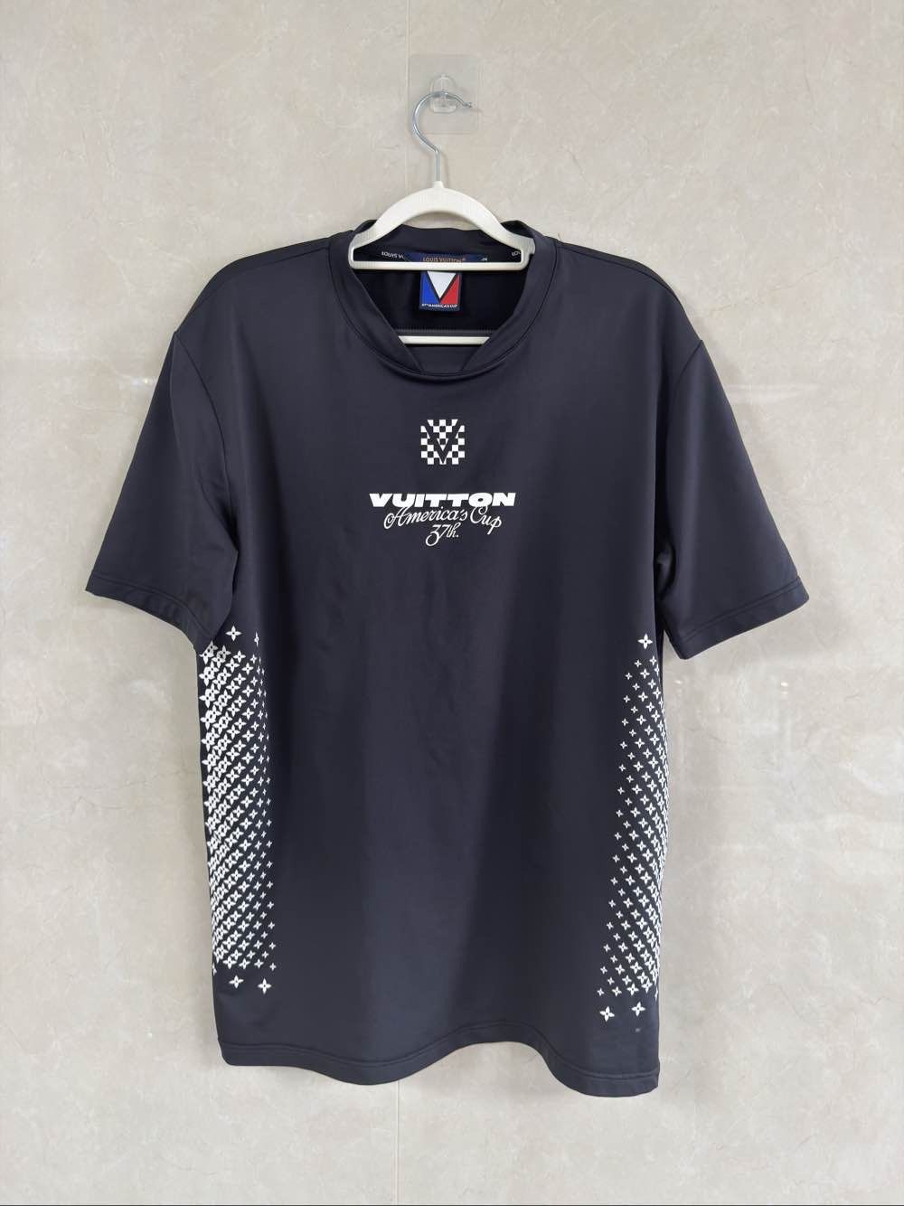 Louis Vuitton Louis Vuitton Black & Yellow Oz Brick Road Logo T