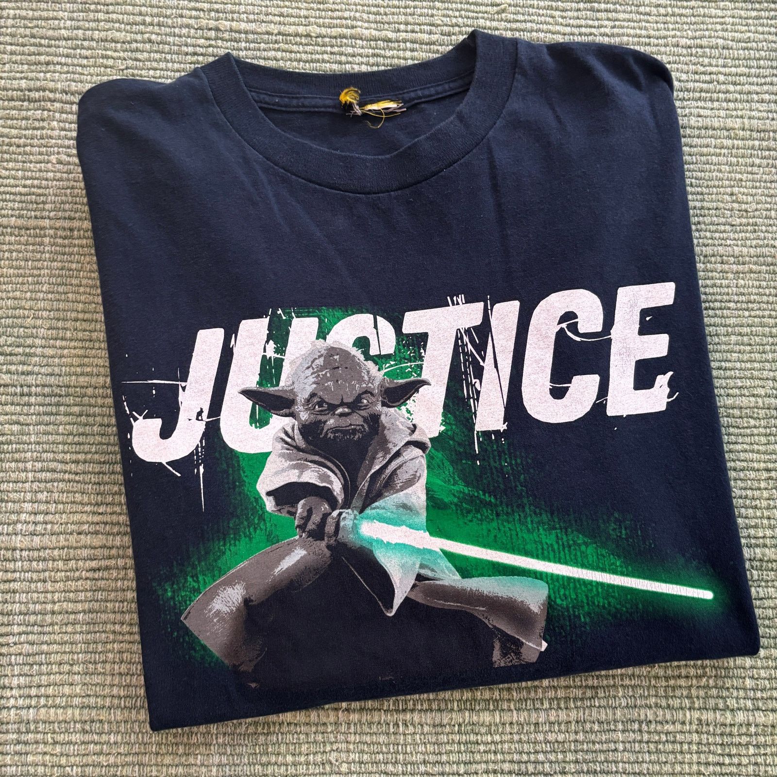 Star Wars × Vintage Vintage Star Wars Yoda "Justice" Tee Shirt Y2K Sz XL Size US XL / EU 56 / 4 - 1 Thumbnail