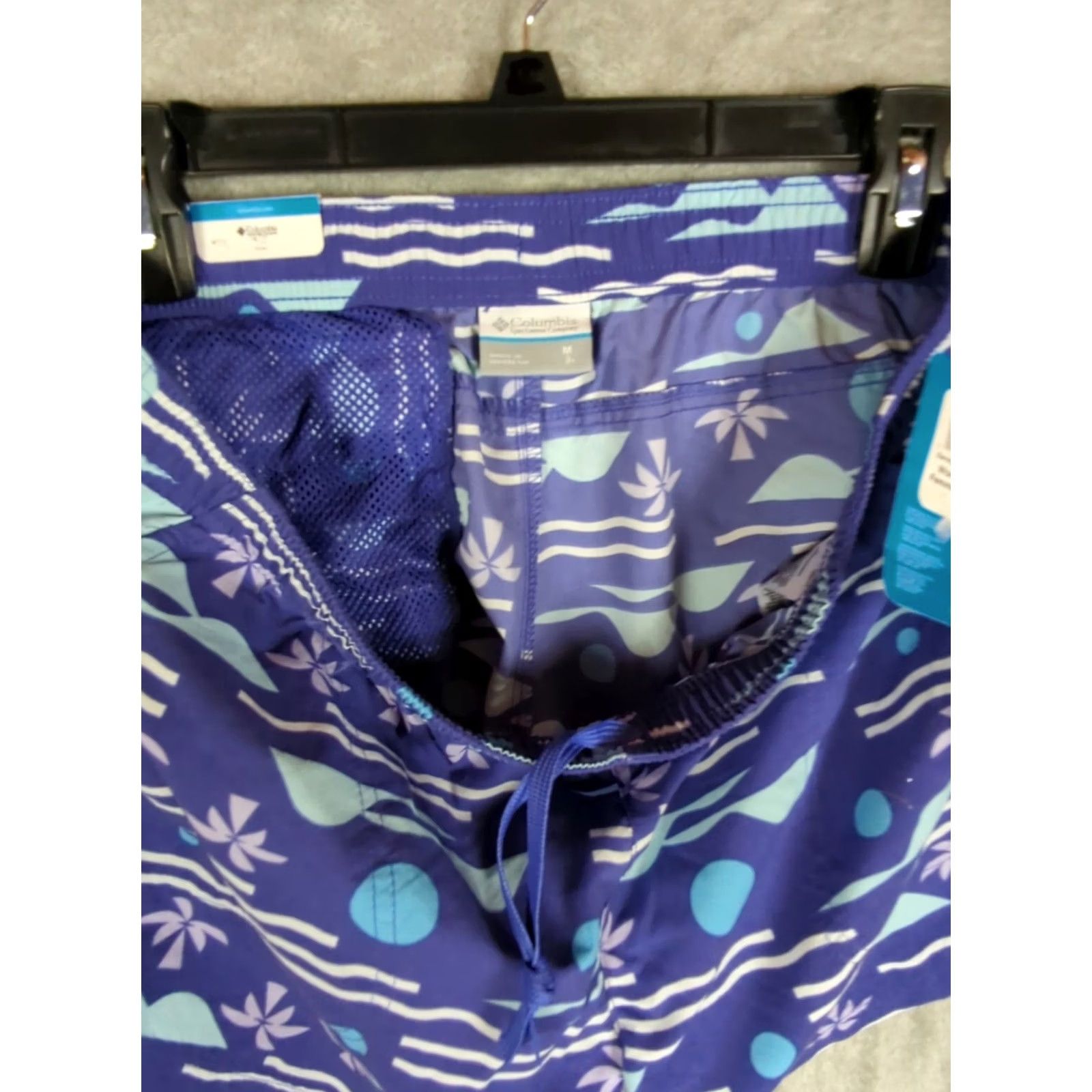 Vintage Columbia Shorts Sandy River II Printed Purple 3" Inseam Women's Medium Elastic Waist Slab Pocket Swin Outdoor Casual Travel Size 32" / US 10 / IT 46 - 6 Thumbnail