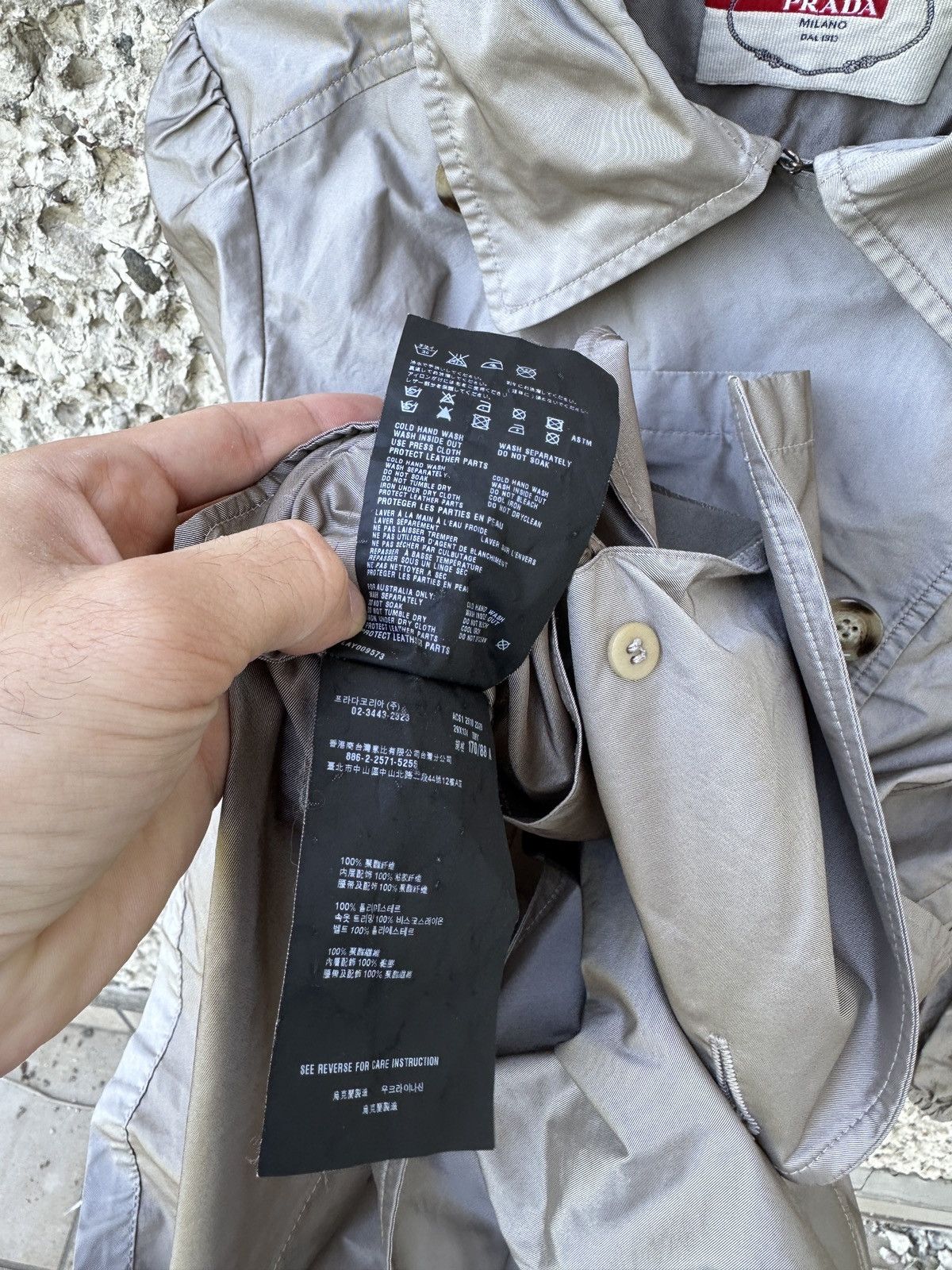 Prada Prada short lightweight trench coat blazer Size M / US 6-8 / IT 42-44 - 7 Thumbnail