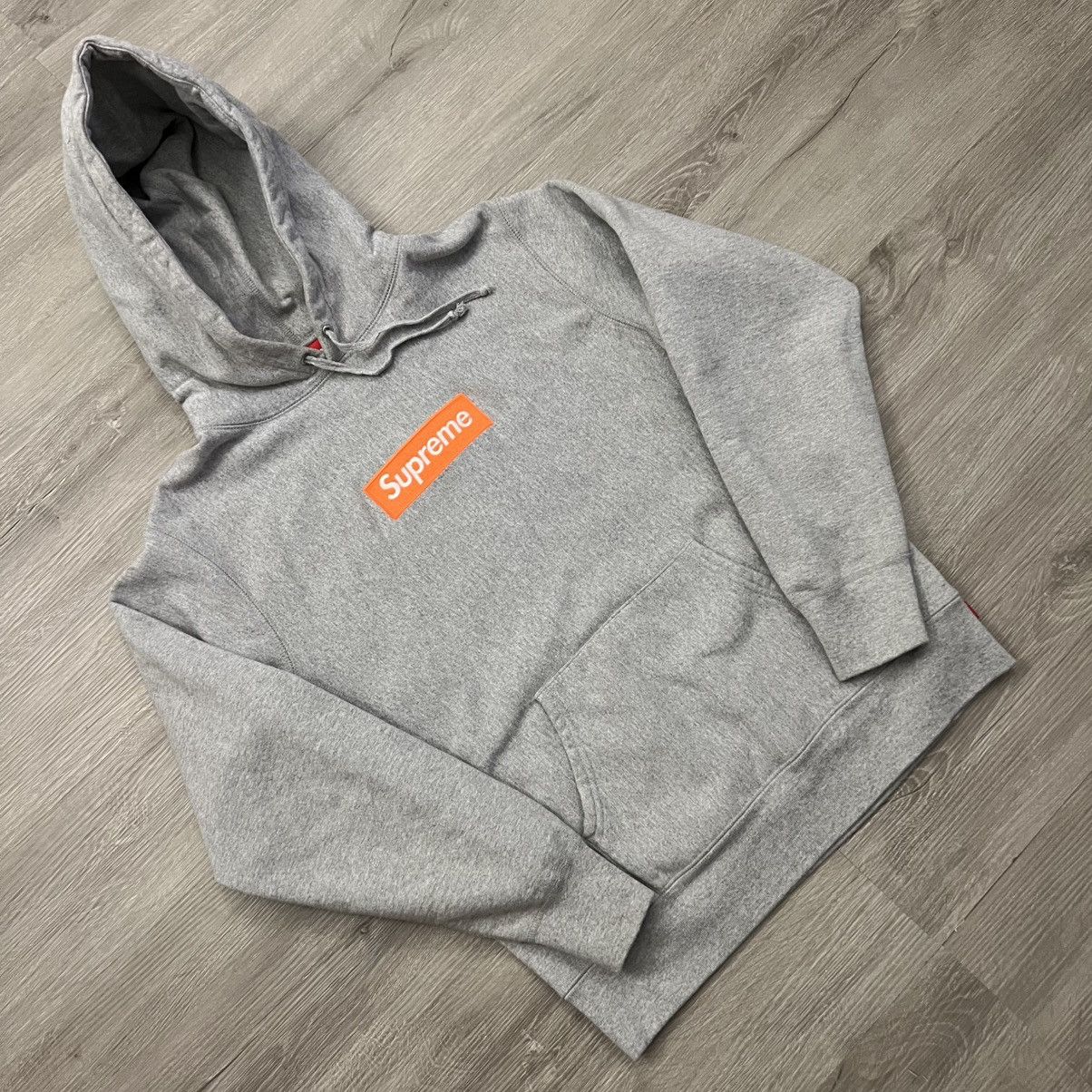 Supreme Supreme Box Logo Hoodie Grey/Orange FW17 Size US M / EU 48-50 / 2 - 1 Thumbnail
