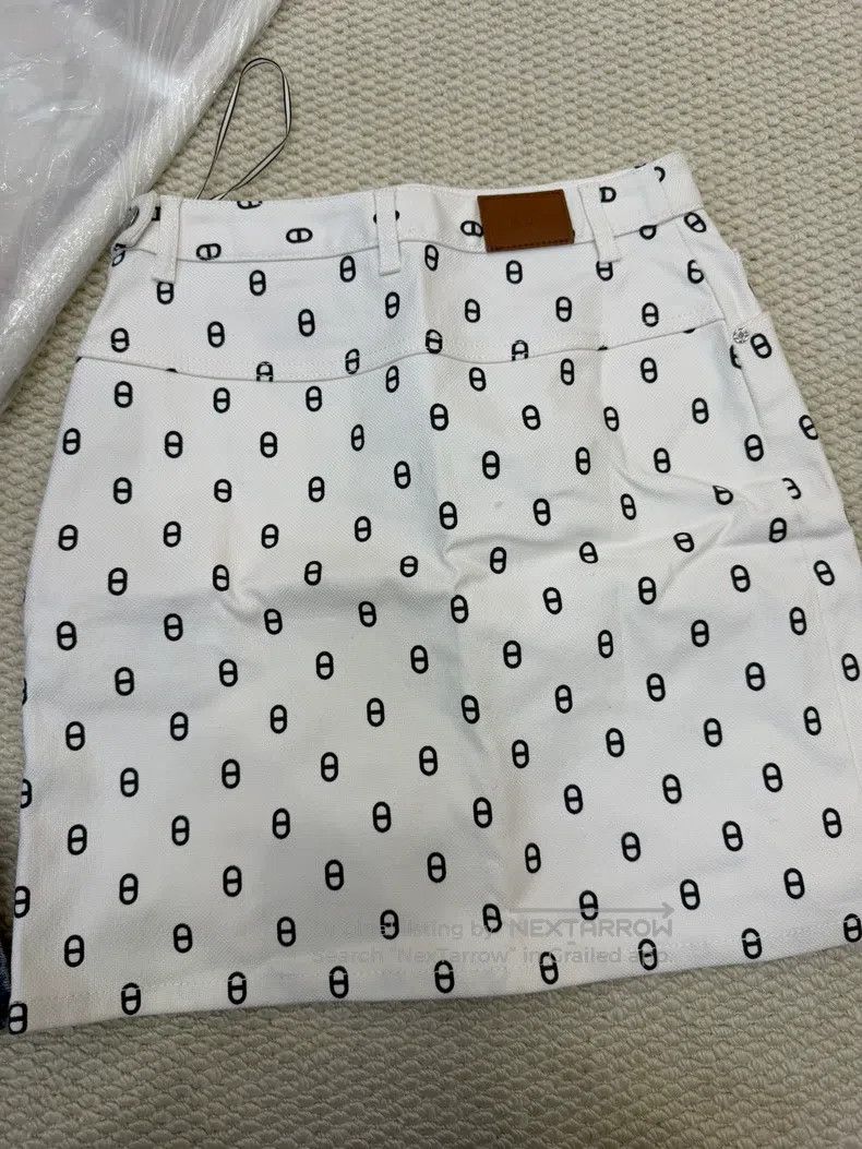 Hermes Hermes White pig nose denim half-skirt, cotton Size 42" / US 20 - 3 Thumbnail
