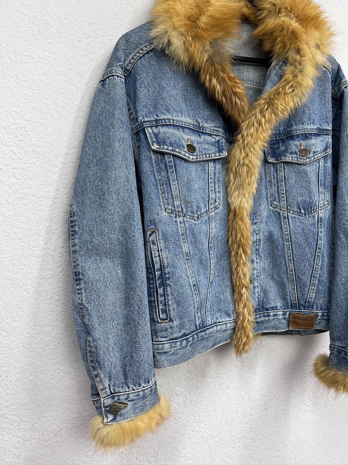 If Six Was Nine If six was nine trucker jacket real fur cropped hype y2k Size US M / EU 48-50 / 2 - 5 Thumbnail
