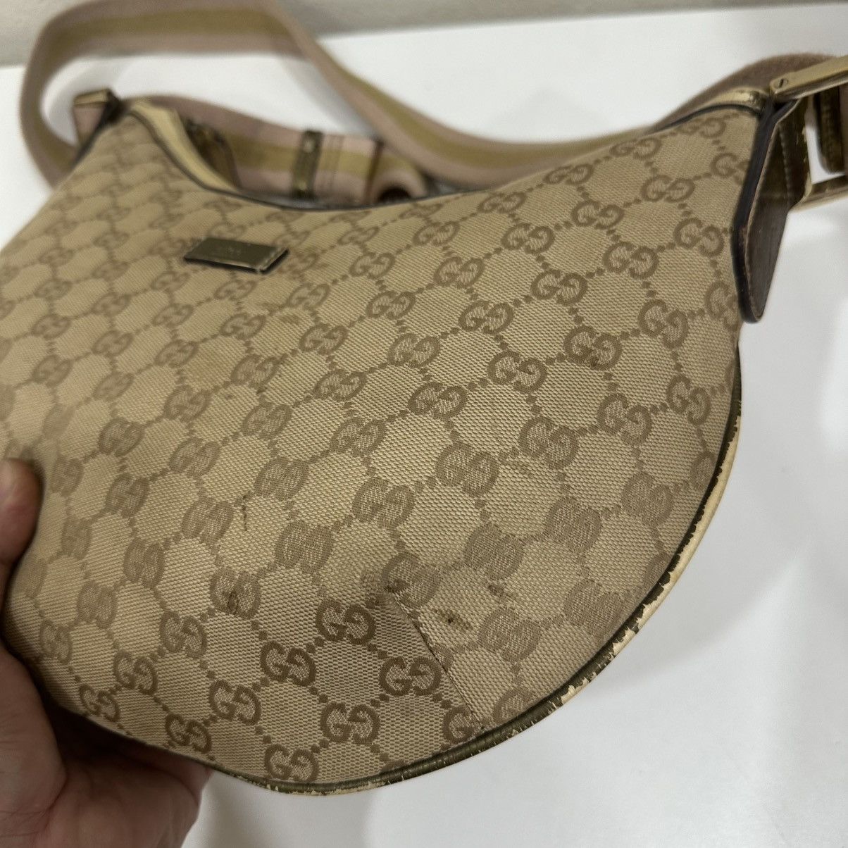 Gucci GUCCI GG HALF MOON CANVAS CROSSBODY BAG 18 Size ONE SIZE - 8 Thumbnail