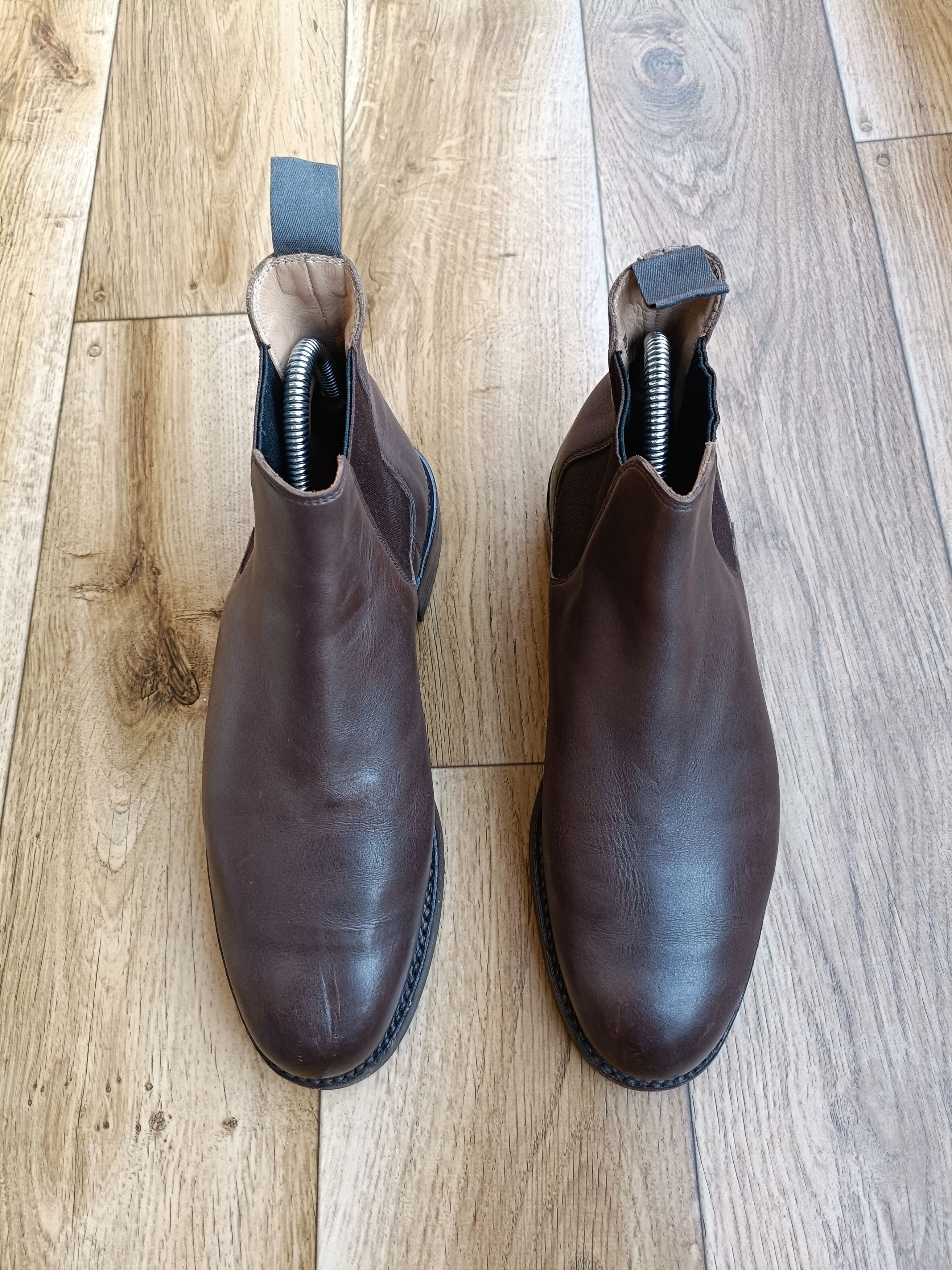 Crockett & Jones Crockett and Jones Leather Chelsea 5 Boots Size US 6.5 / EU 39-40 - 3 Thumbnail
