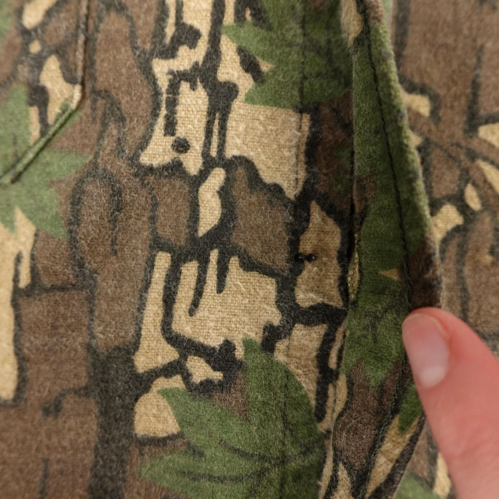 Vintage VINTAGE Winchester Shirt Mens L Brown Camo Flannel Button Up Hunting 90s Size US L / EU 52-54 / 3 - 7 Thumbnail