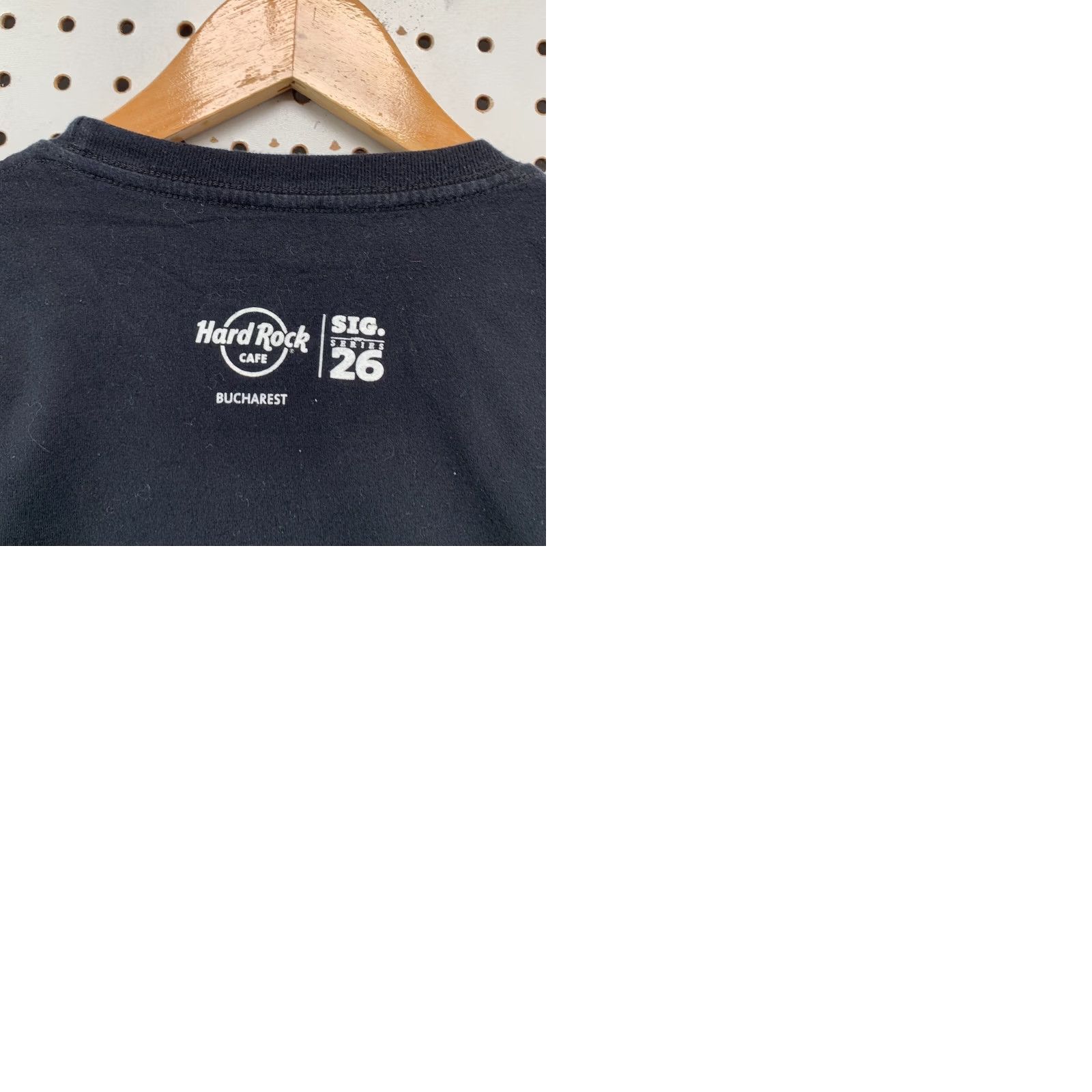 Hard Rock Cafe Hard Rock Bon Jovi Top Womens Large Black Bucharest Music Shirt Size L / US 10 / IT 46 - 10 Thumbnail