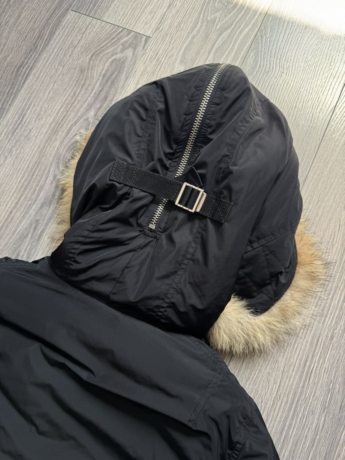 Dsquared2 Dsquared2 Coyote Fur Bomber Jacket Black 42 Luxury RRP $2400 Size US XS / EU 42 / 0 - 17 Thumbnail