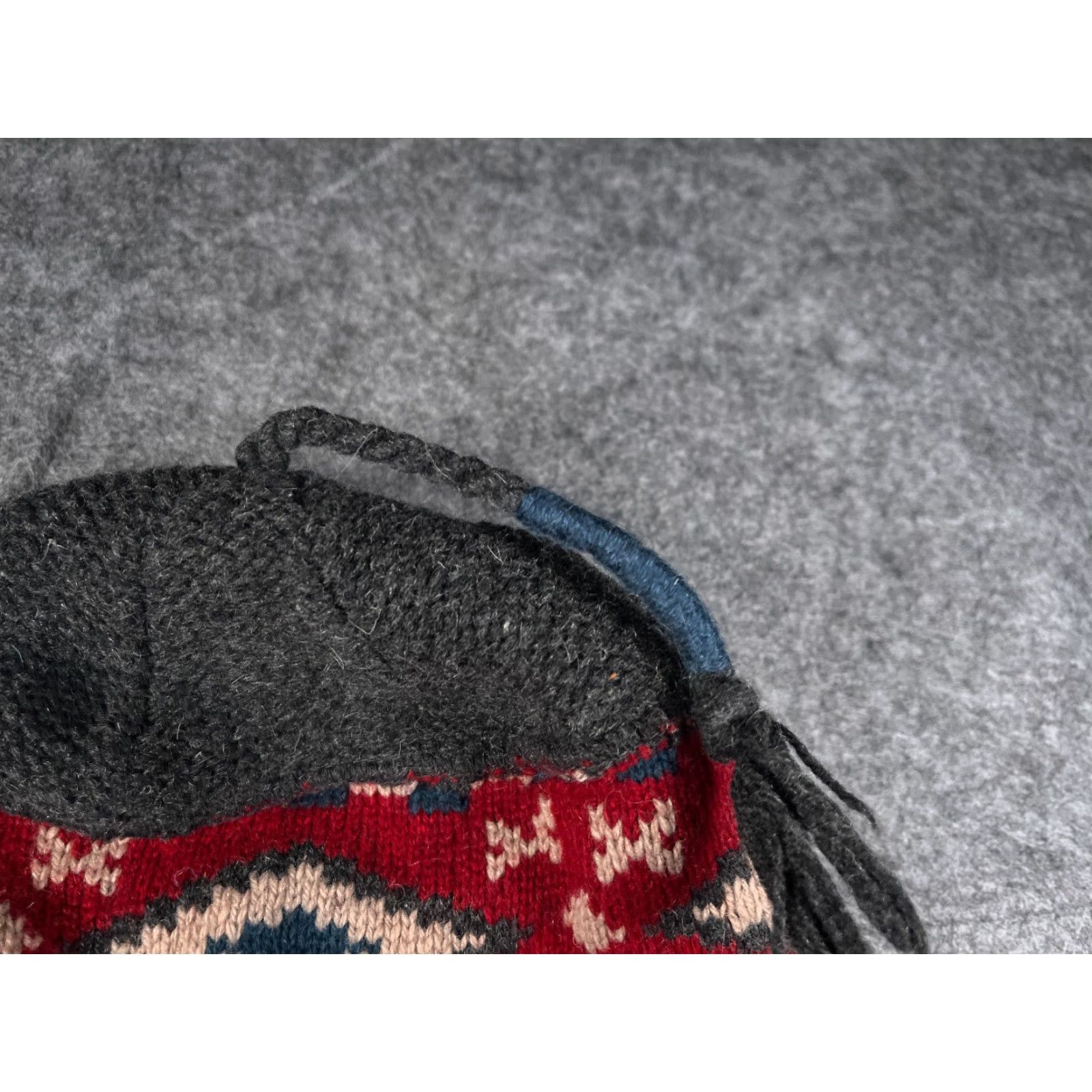 Vintage REI Beanie Adult Gray Knit Wool Blend Poly Lined Ear Flap Tassel Carded Pattern Striped Hat Mens Size One Size Fall Winter Spring Summer Casual Travel Size ONE SIZE - 4 Thumbnail