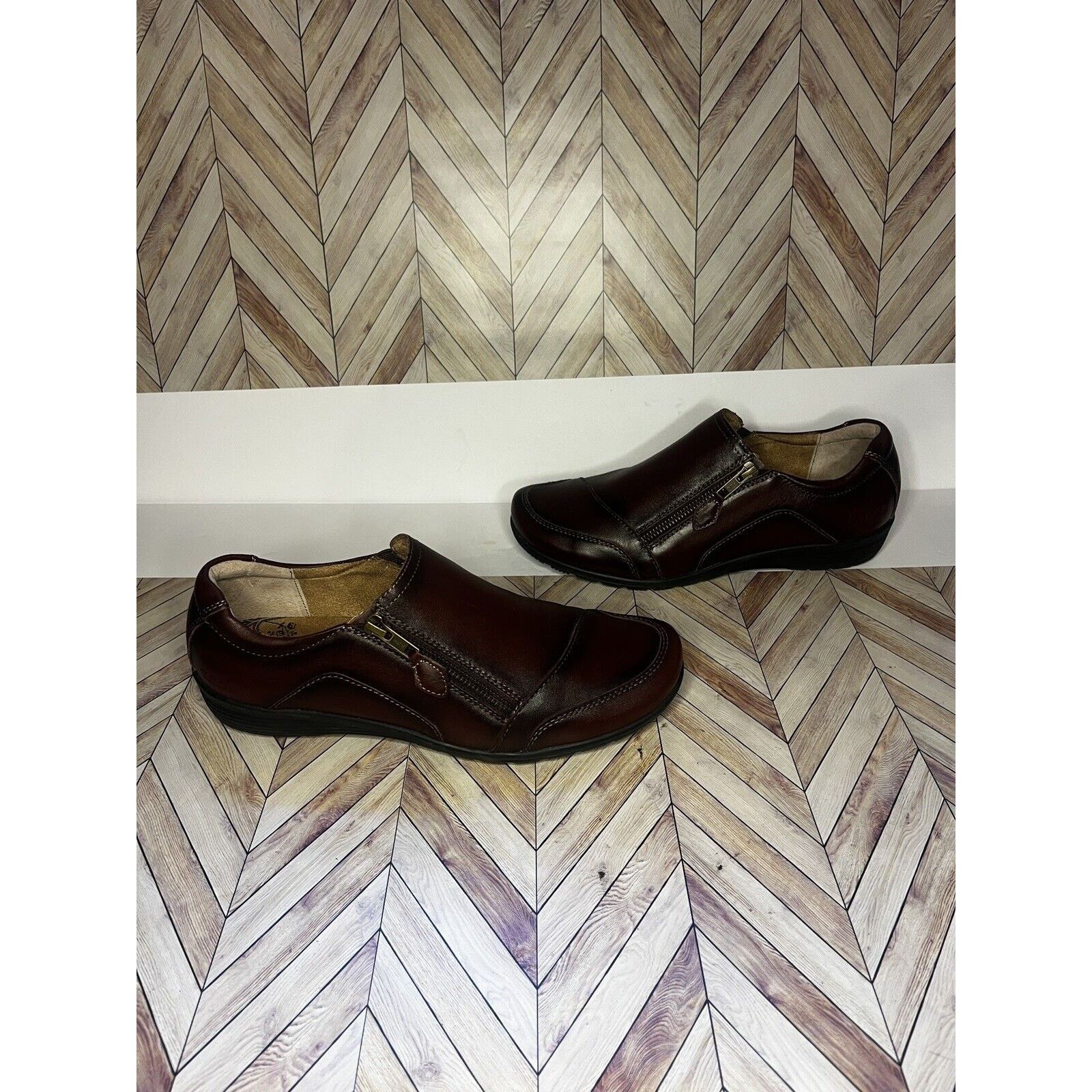 Taos Taos CHARACTER Womens Size 9.5W Whiskey Slip On Loafers Shoe Size US 9.5 / IT 39.5 - 3 Thumbnail